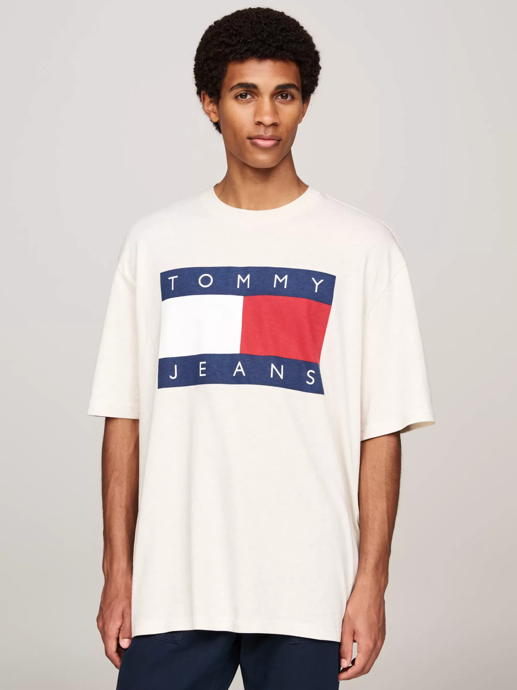 T-Shirts*Tommy Hilfiger Oversized T-shirt Met Tommy-vlagbadge ANCIENT WHITE MELANGE