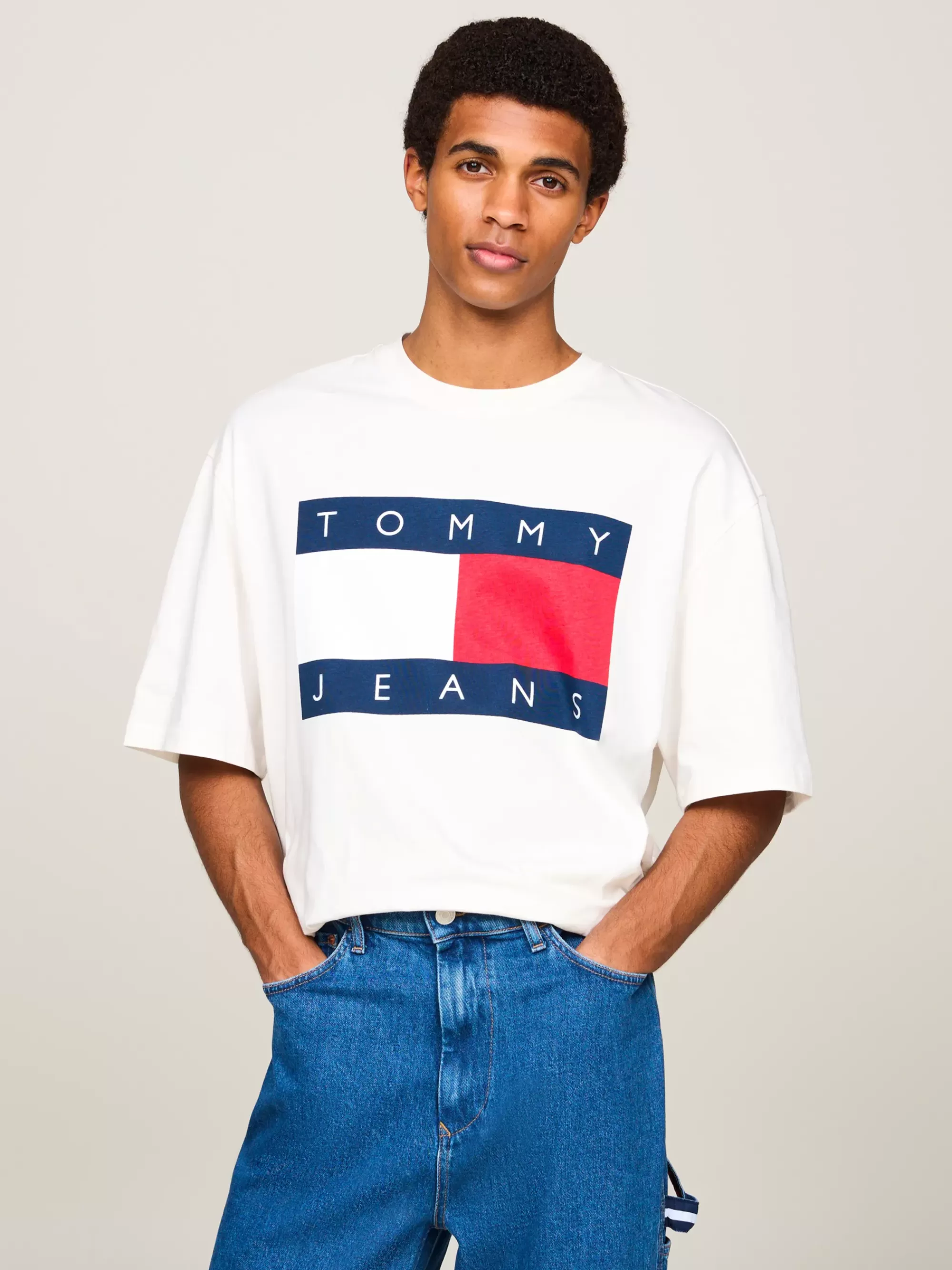 Plus Size Kleding & Inclusieve Maten | T-Shirts*Tommy Hilfiger Oversized T-shirt Met Vlagbadge ANCIENT WHITE