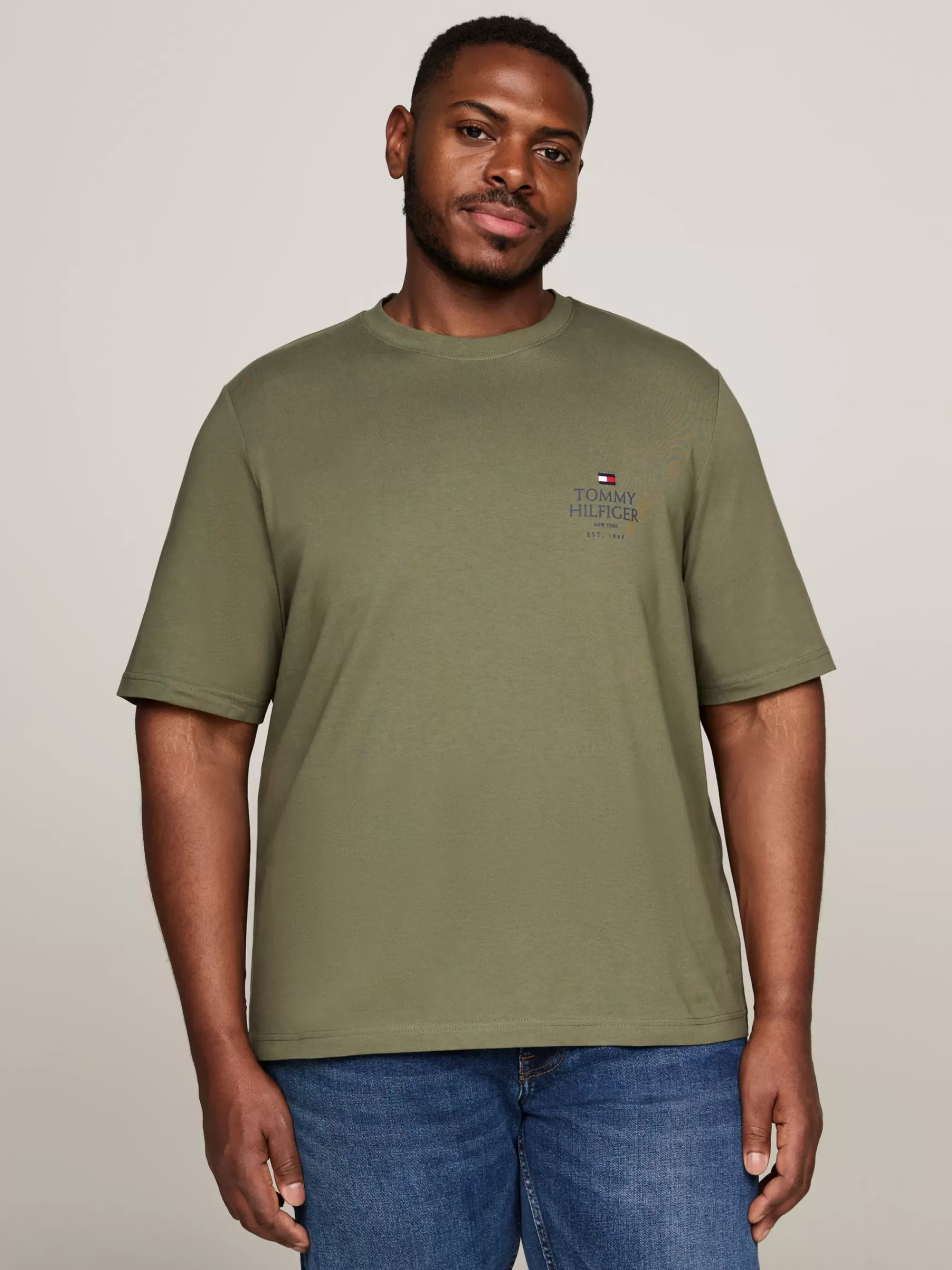 T-Shirts*Tommy Hilfiger Plus T-shirt Met Ronde Hals En Logo BATTLE GREEN