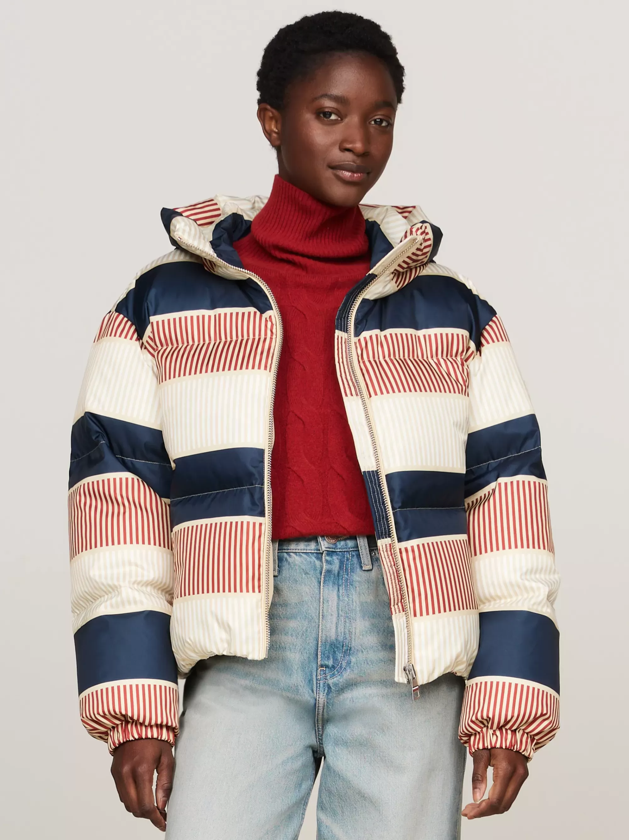 Jassen & Jacks*Tommy Hilfiger Pufferjack Met Signature-print GLOBAL STP H PUFFER/ CNTY IVORY