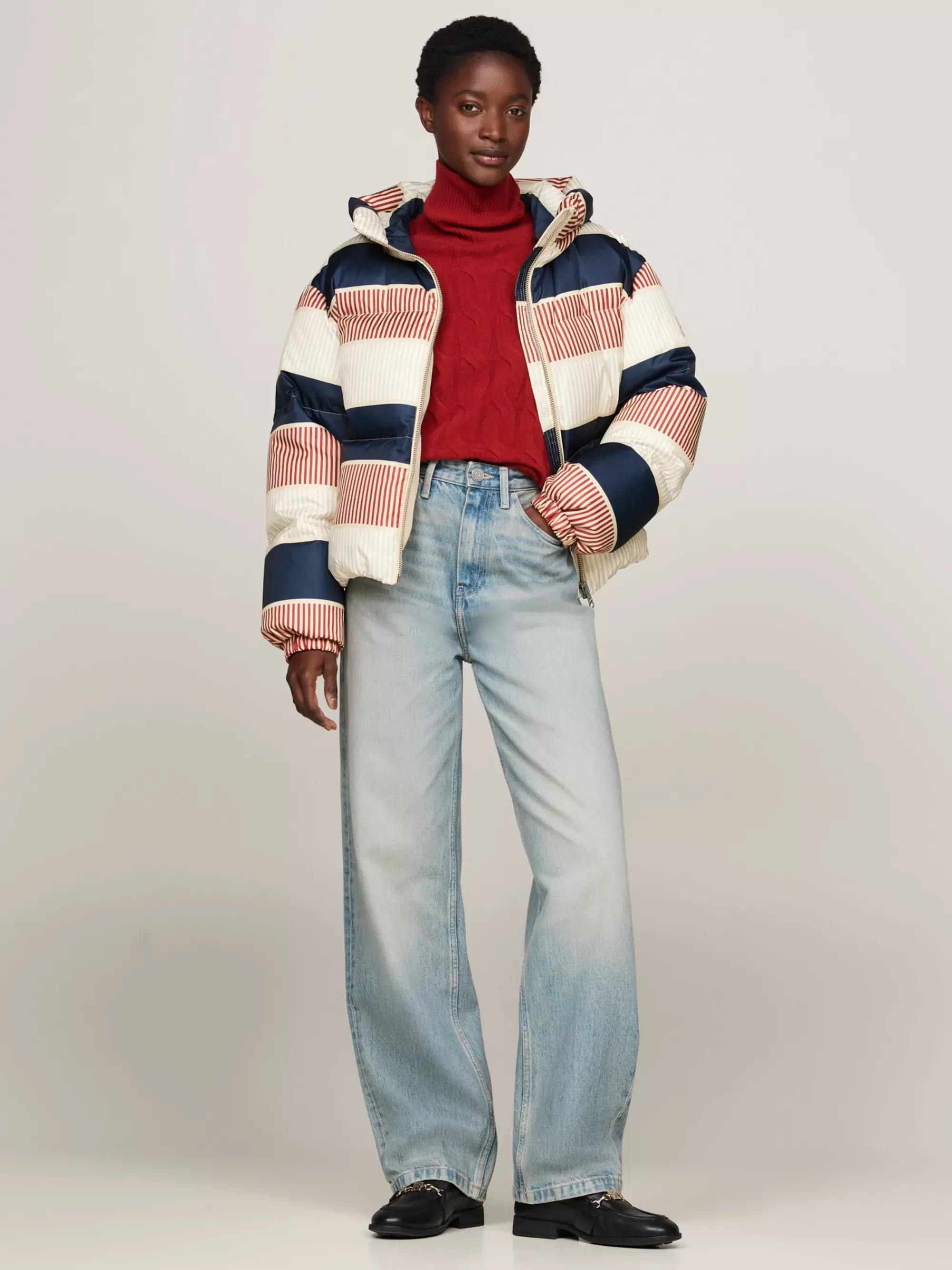 Jassen & Jacks*Tommy Hilfiger Pufferjack Met Signature-print GLOBAL STP H PUFFER/ CNTY IVORY