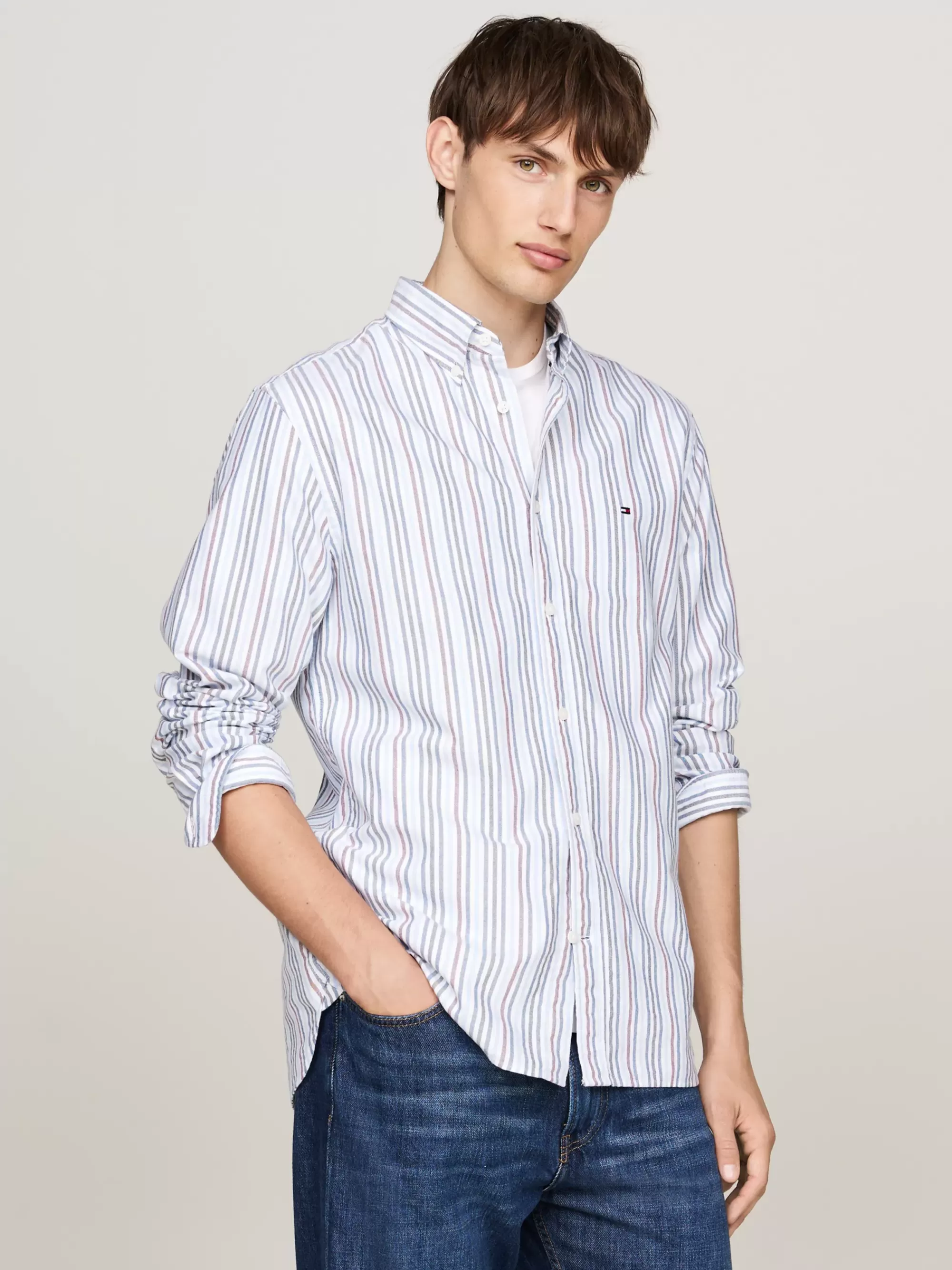 Overhemden*Tommy Hilfiger Regular Oxford-overhemd Met Gemengde Strepen CLOUDY BLUE / ROUGE / MULTI