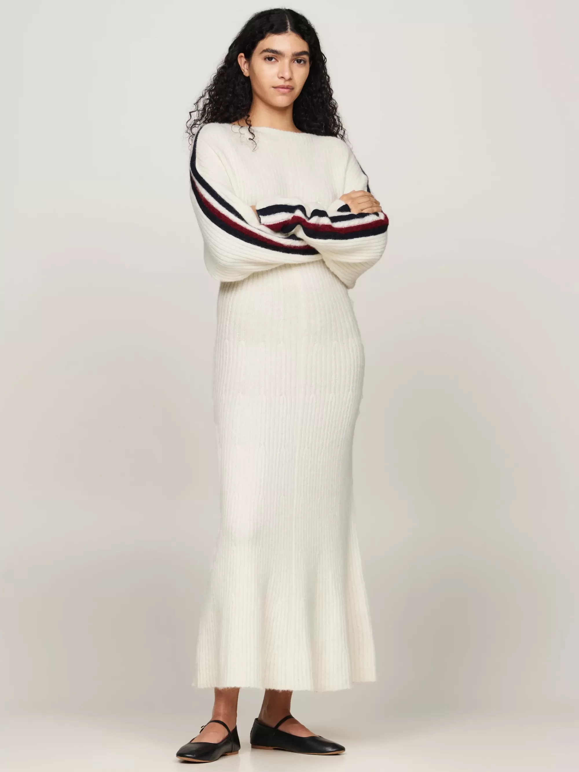 Jurken*Tommy Hilfiger Relaxed Alpacamix Sweaterjurk Met Embleem IVORY