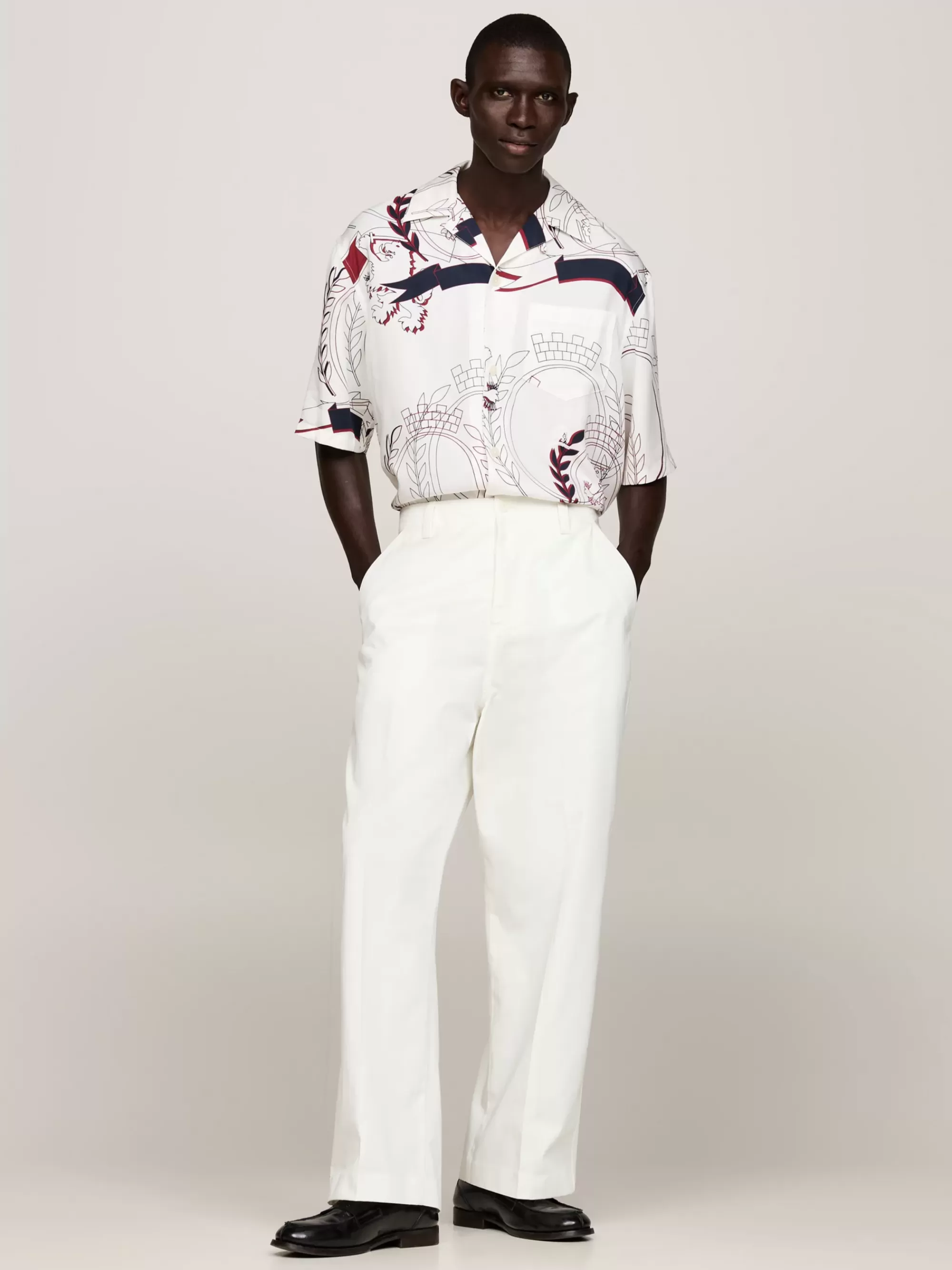 Broeken*Tommy Hilfiger Relaxed Fit Chino Met Embleem IVORY