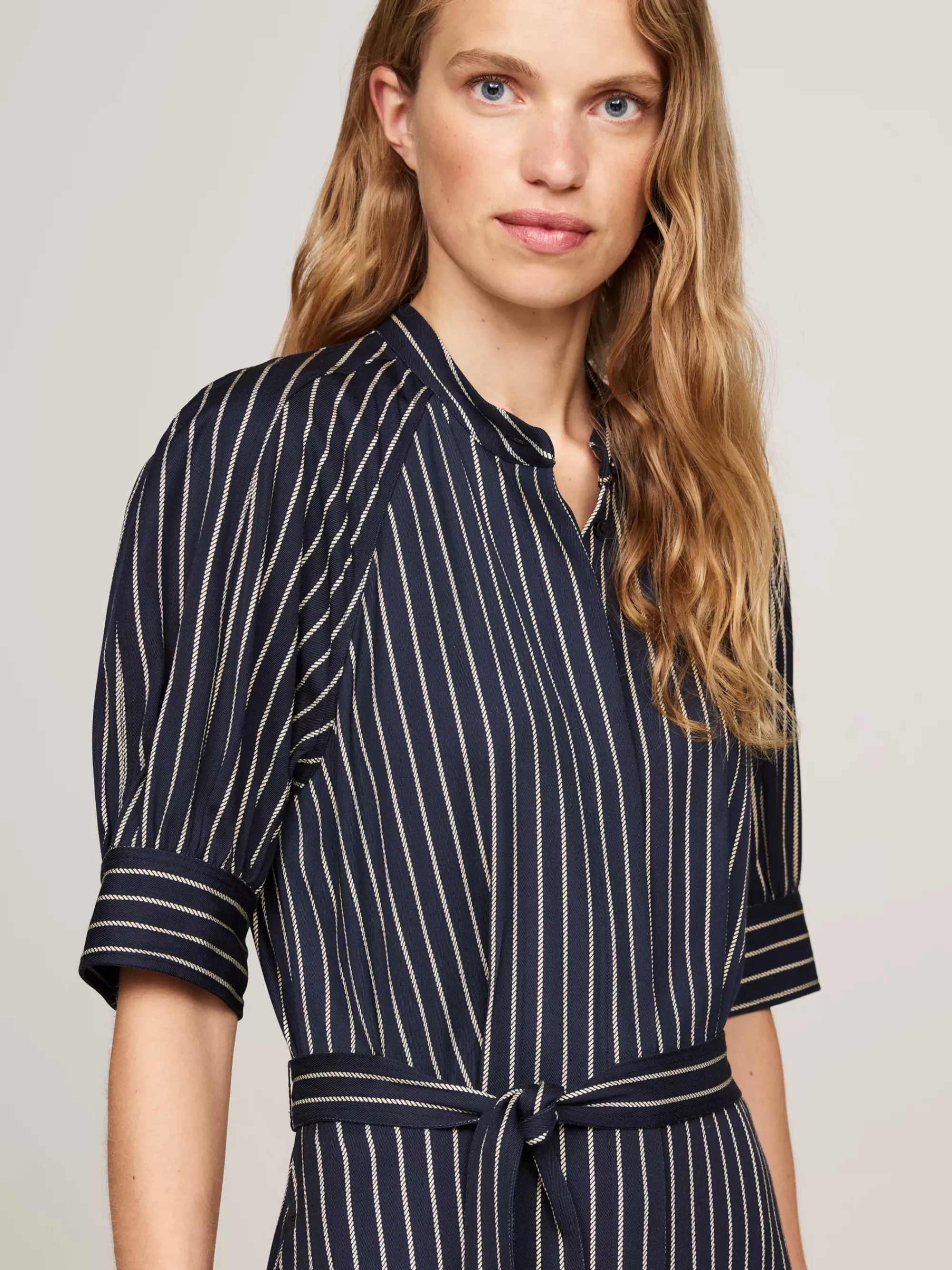Jurken*Tommy Hilfiger Relaxed Fit Midi-overhemdjurk Met Koordstreep ROPE STP/ DESERT SKY