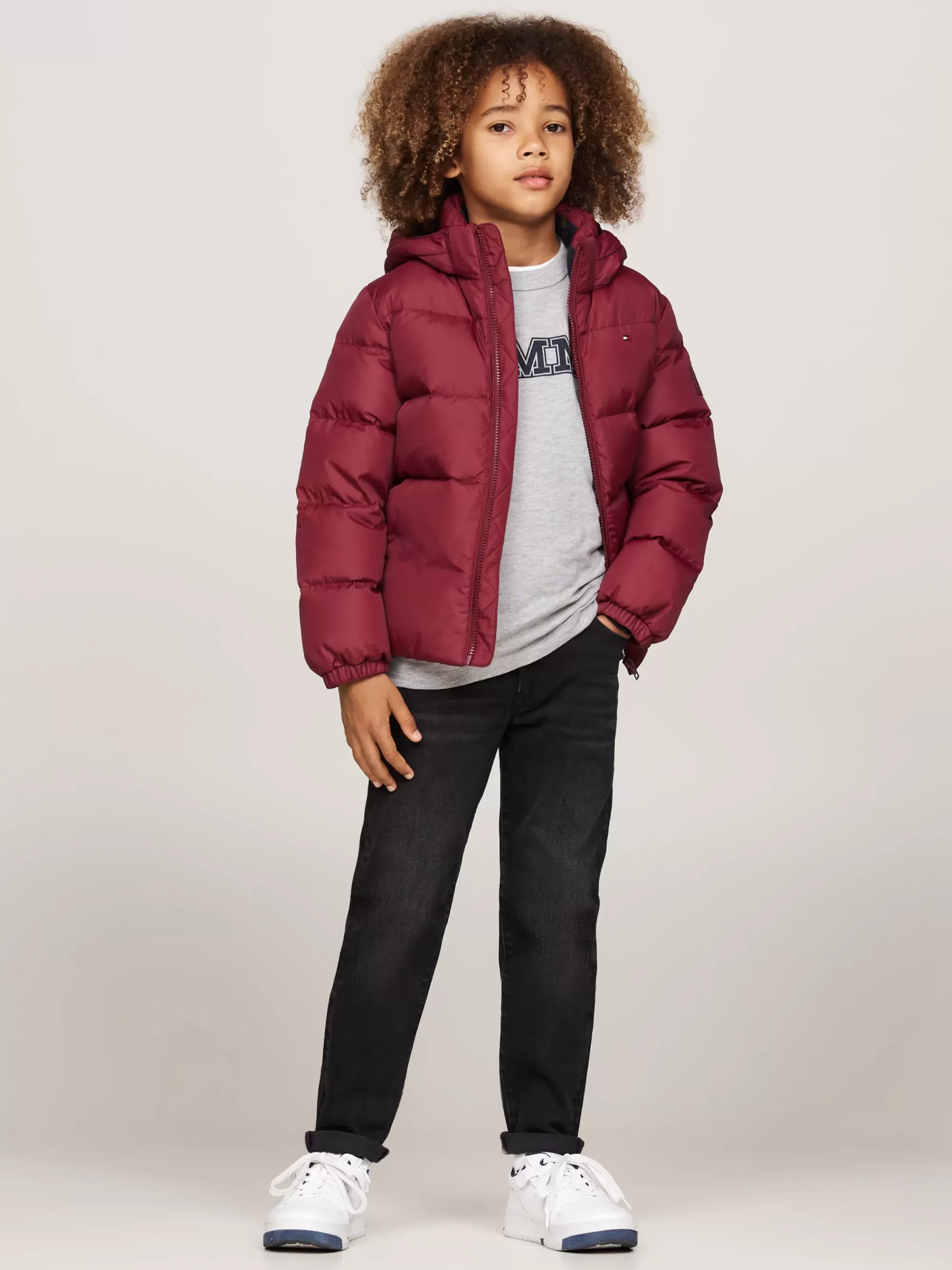 Jassen*Tommy Hilfiger Relaxed Fit Pufferjack Met Dons En Capuchon DEEP ROUGE