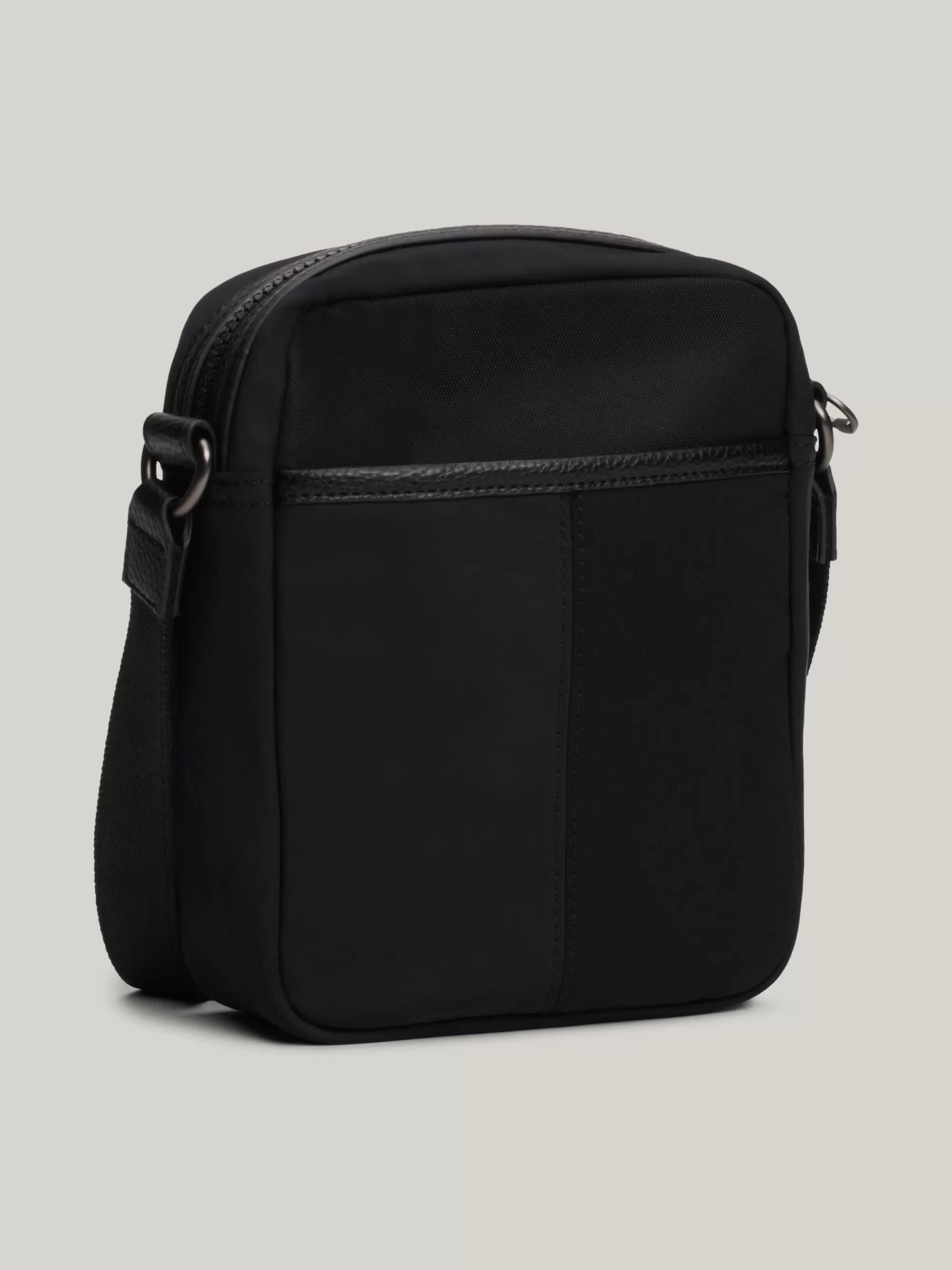 Crossbodytassen*Tommy Hilfiger Reportertas Met Gemengde Texturen BLACK