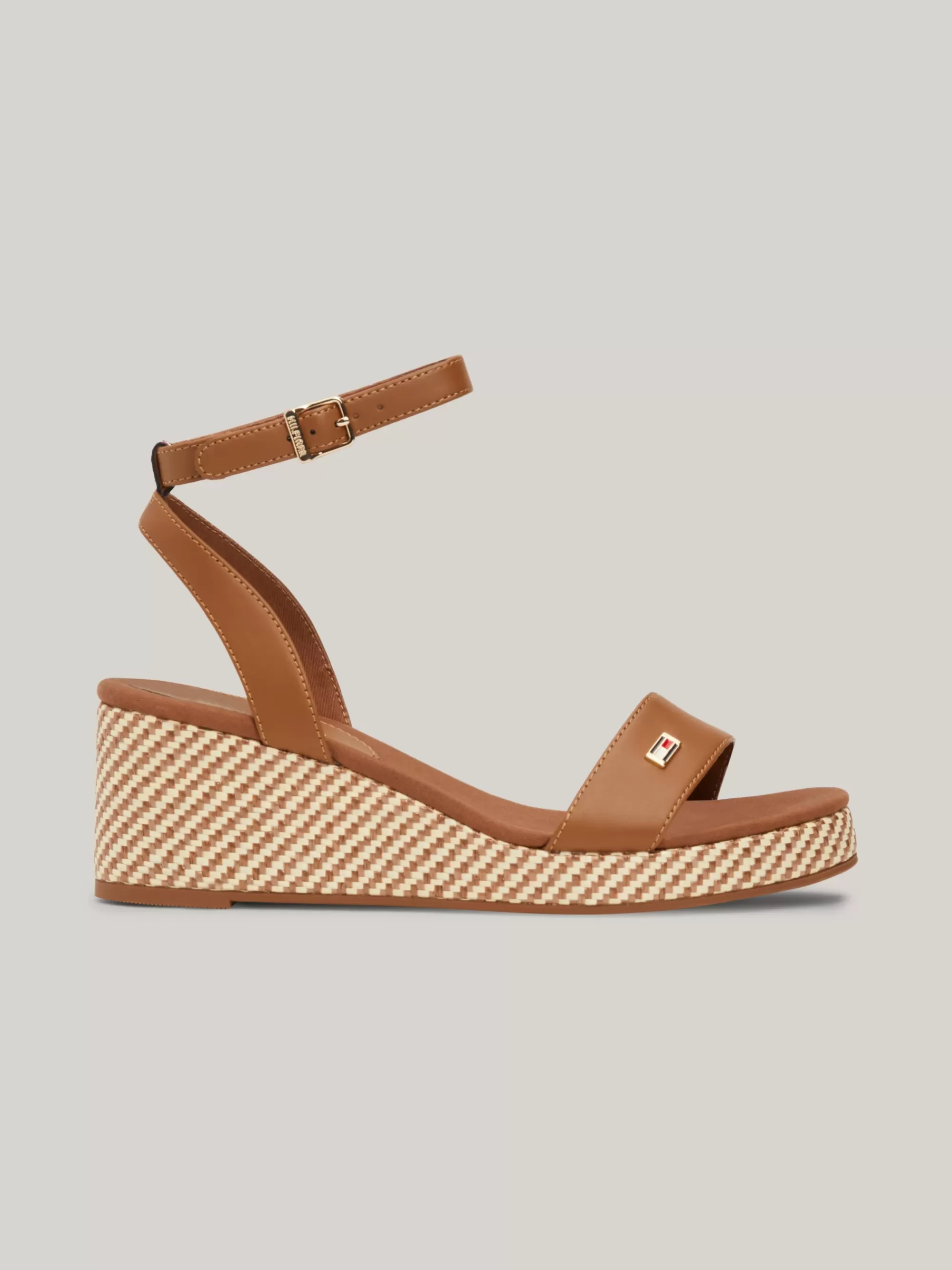 Sandalen*Tommy Hilfiger Sandaal Met Raffia Sleehak En Enkelbandje NATURAL COGNAC