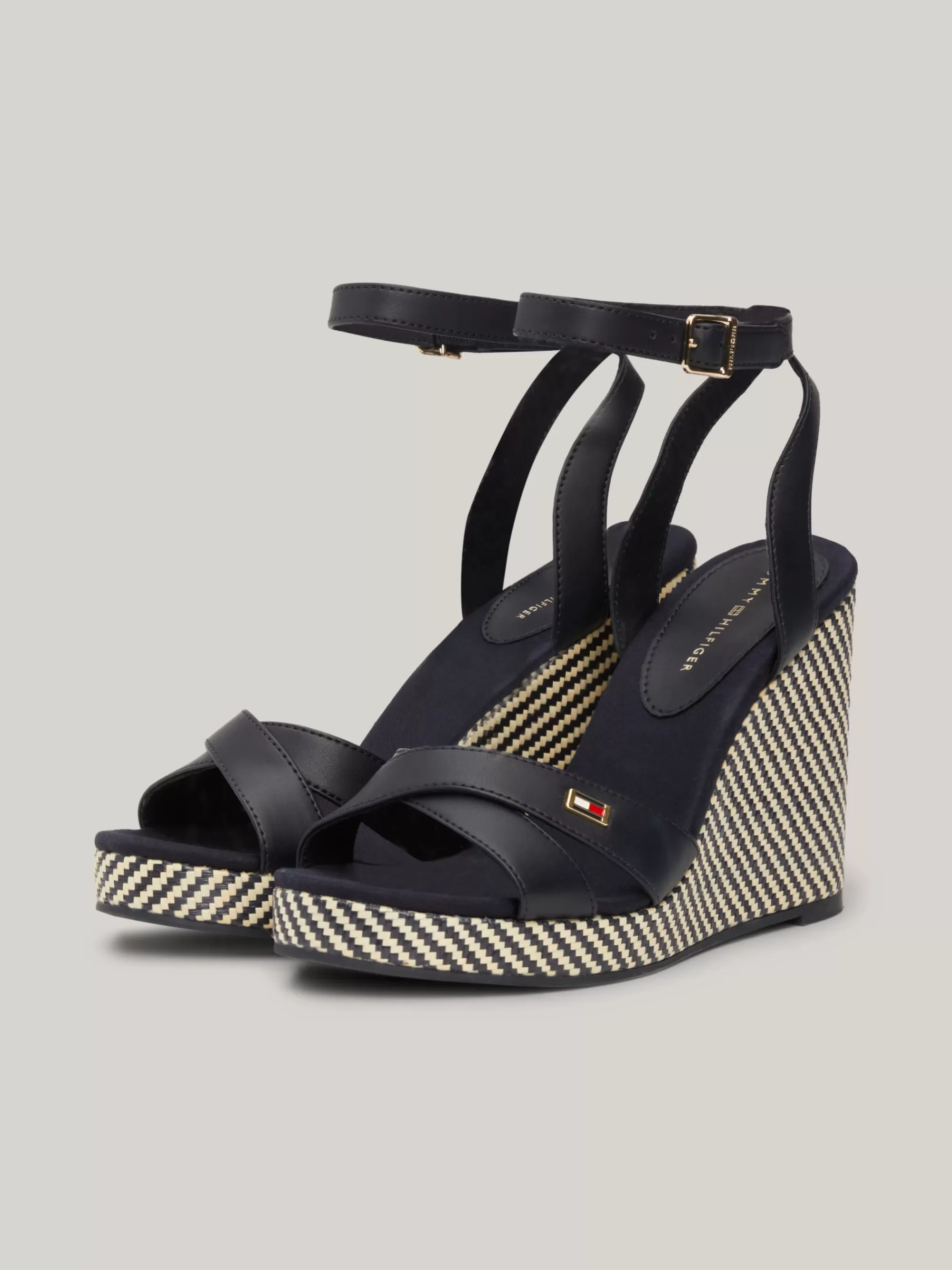 Sandalen*Tommy Hilfiger Sandalen Met Gestreepte Sleehak Van Raffia SPACE BLUE