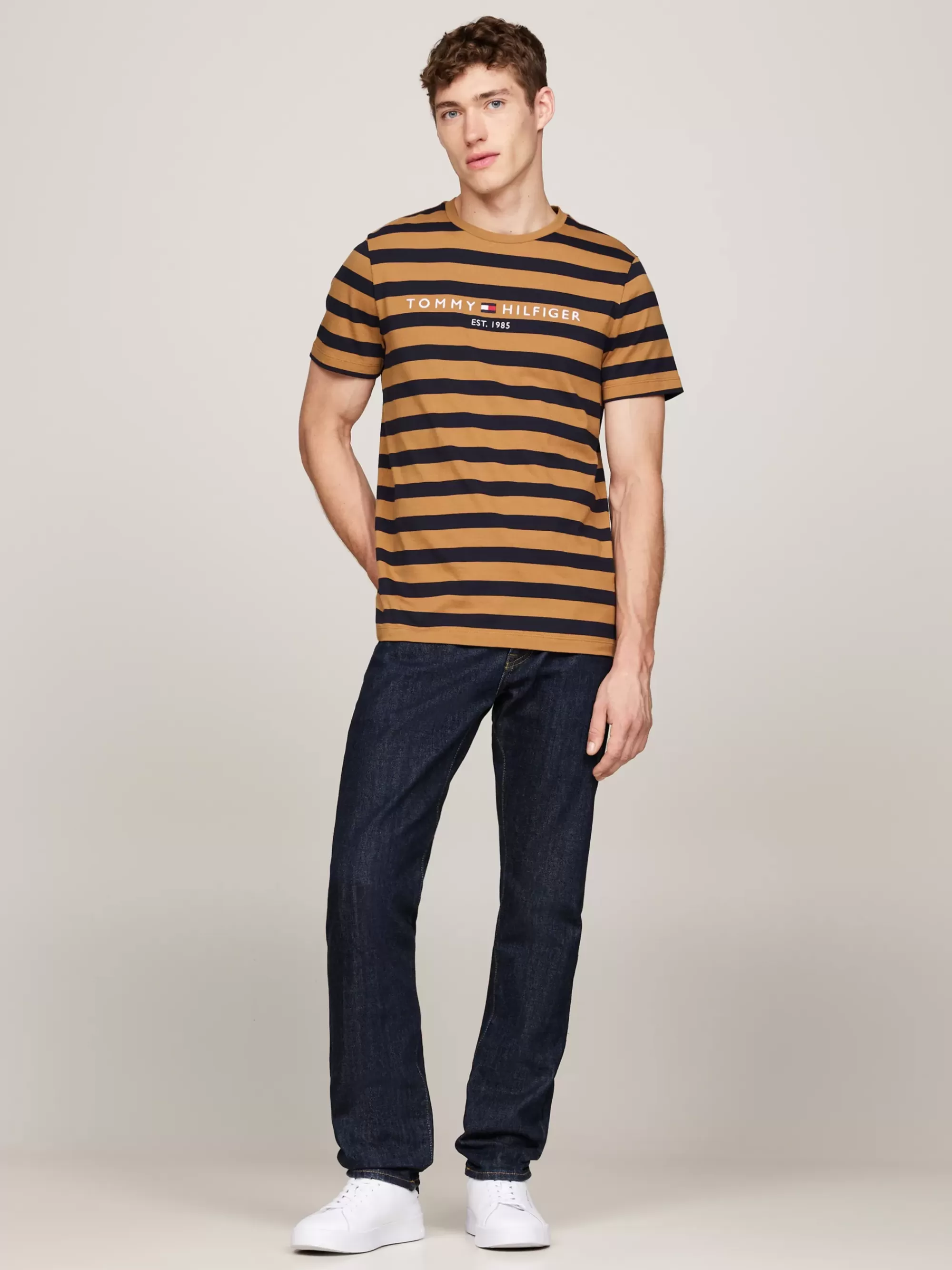 T-Shirts*Tommy Hilfiger Slim Fit T-shirt Met Geborduurd Logo COUNTRY BROWN/DESERT SKY