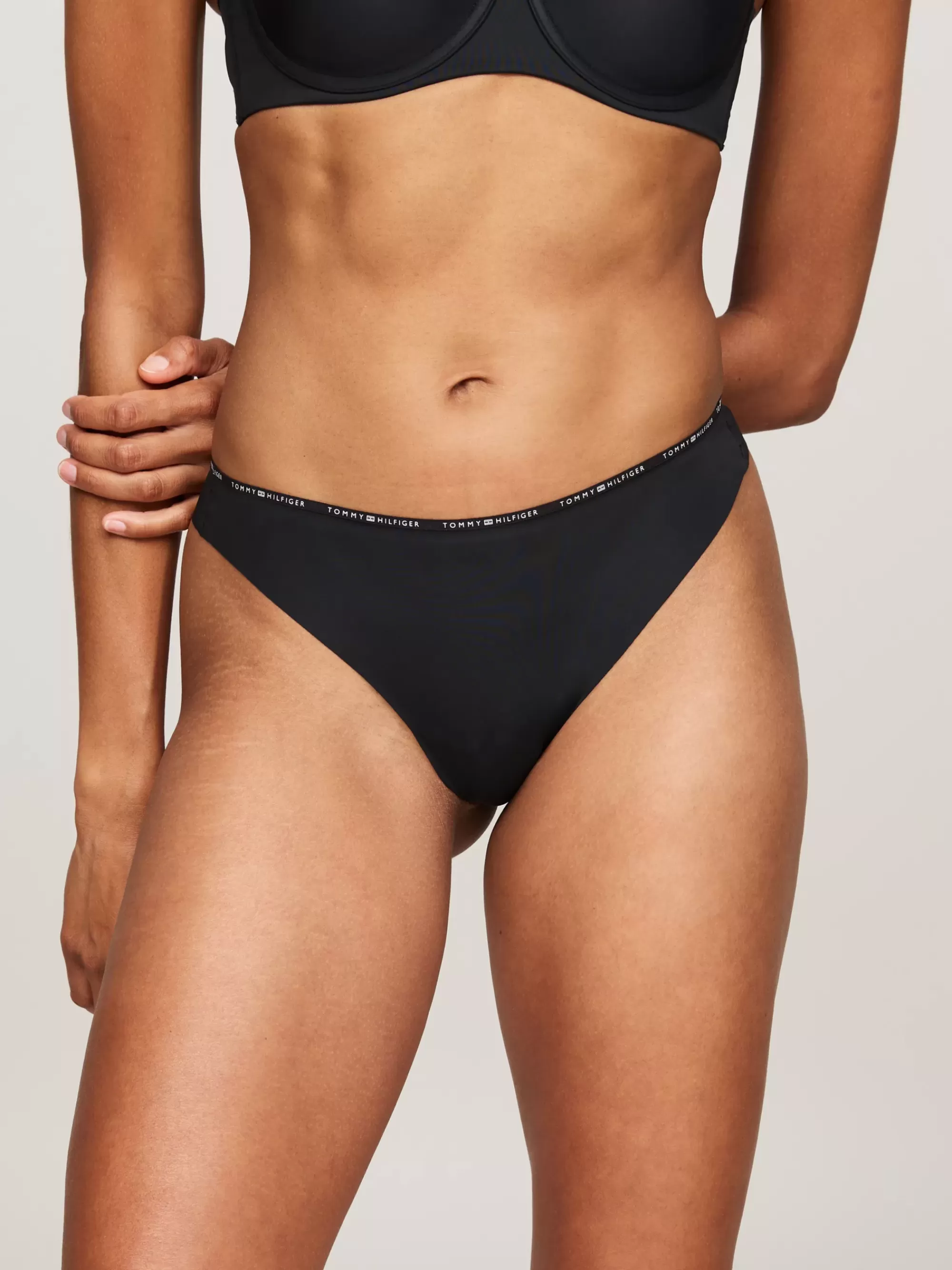 Slips | Lingerie*Tommy Hilfiger String Met Ton-sur-ton Logo BLACK