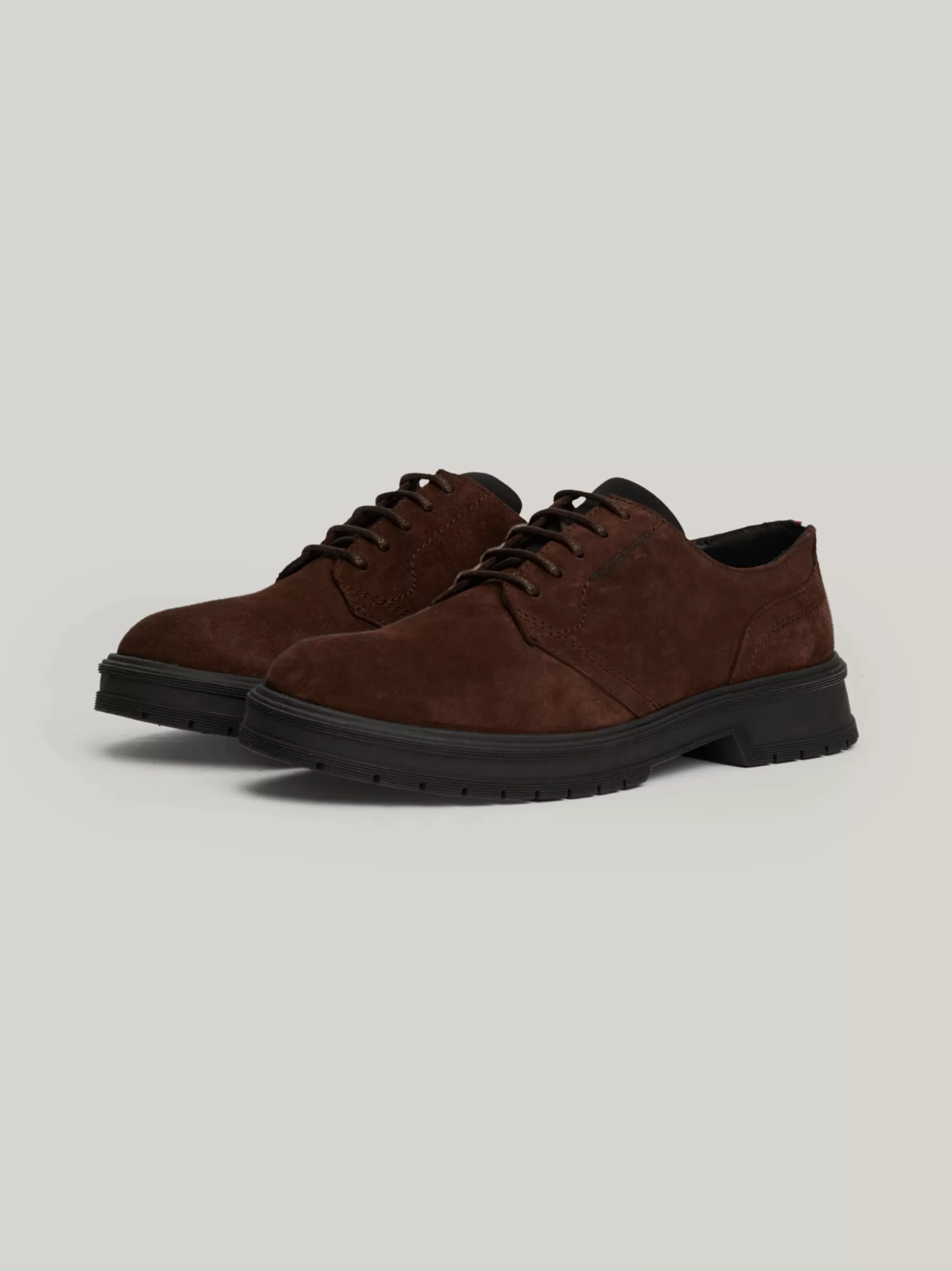 Formele Schoenen*Tommy Hilfiger Suède Veterschoen COCOA