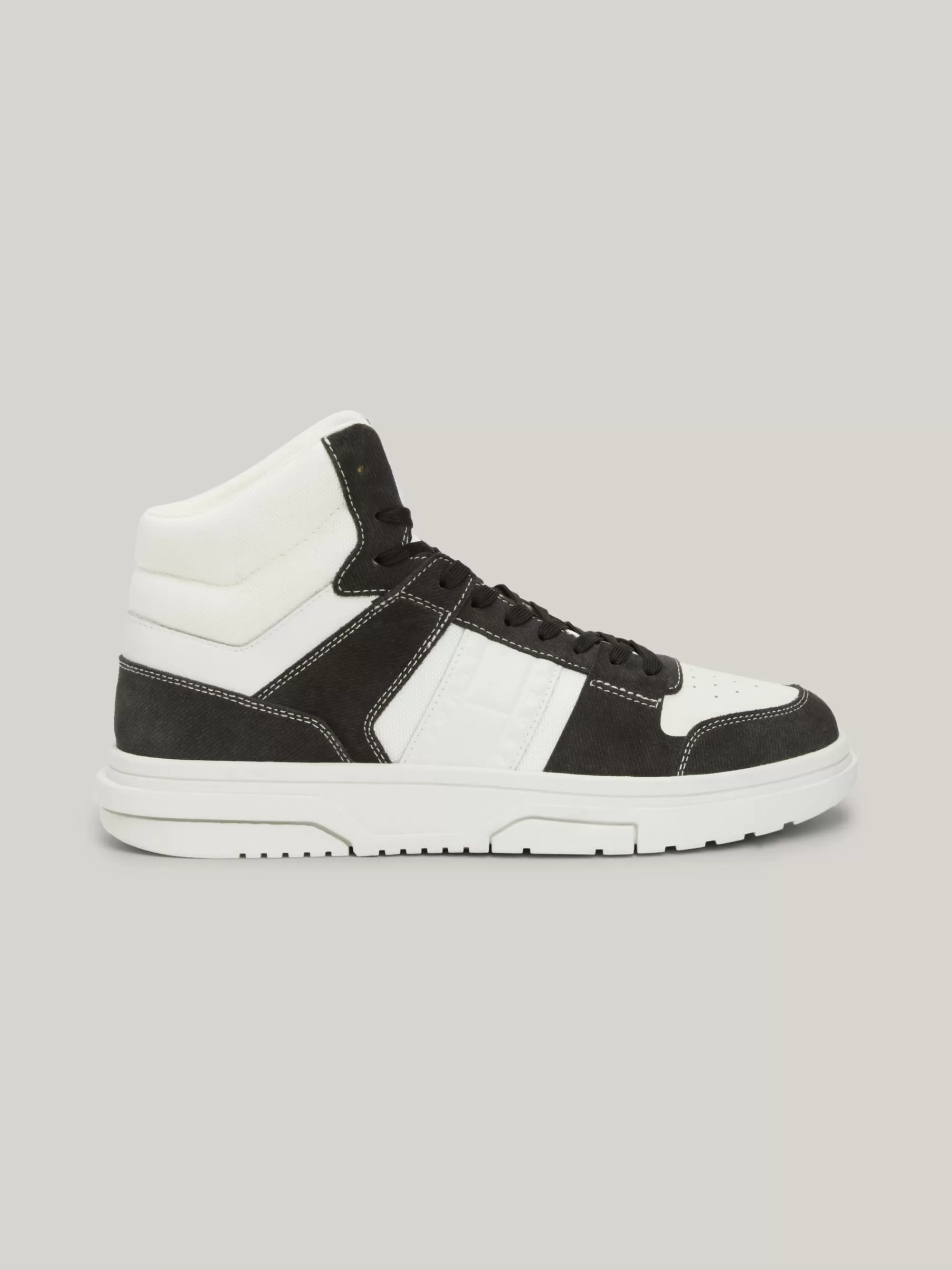 Sneakers*Tommy Hilfiger The Brooklyn Halfhoge Sneaker Van Suède BLACK