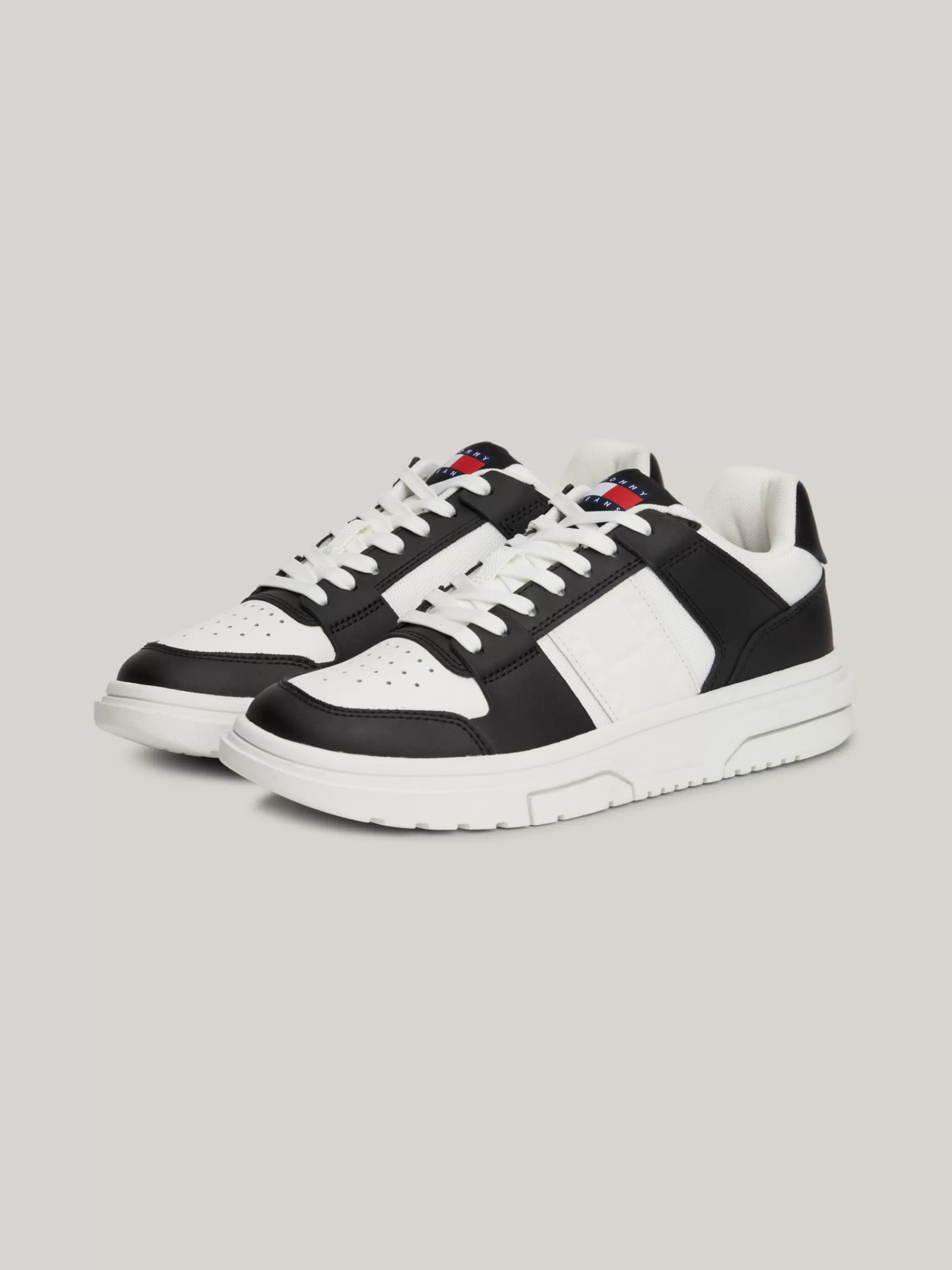 Sneakers*Tommy Hilfiger The Brooklyn Leren Sneaker Met Contrastpanelen BLACK