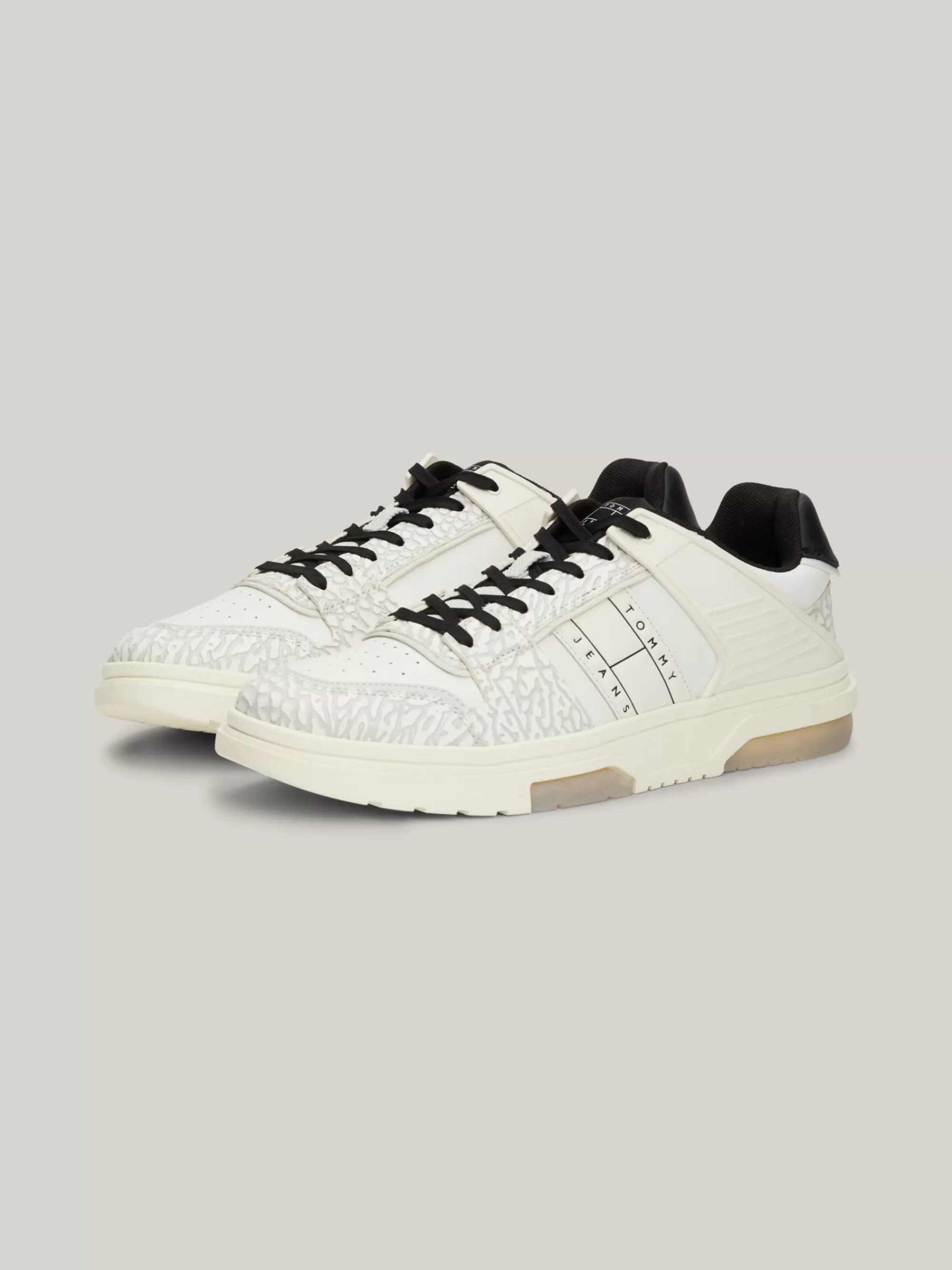 White Trainers | Sneakers*Tommy Hilfiger The Brooklyn Sneaker Van Getextureerd Leer IVORY