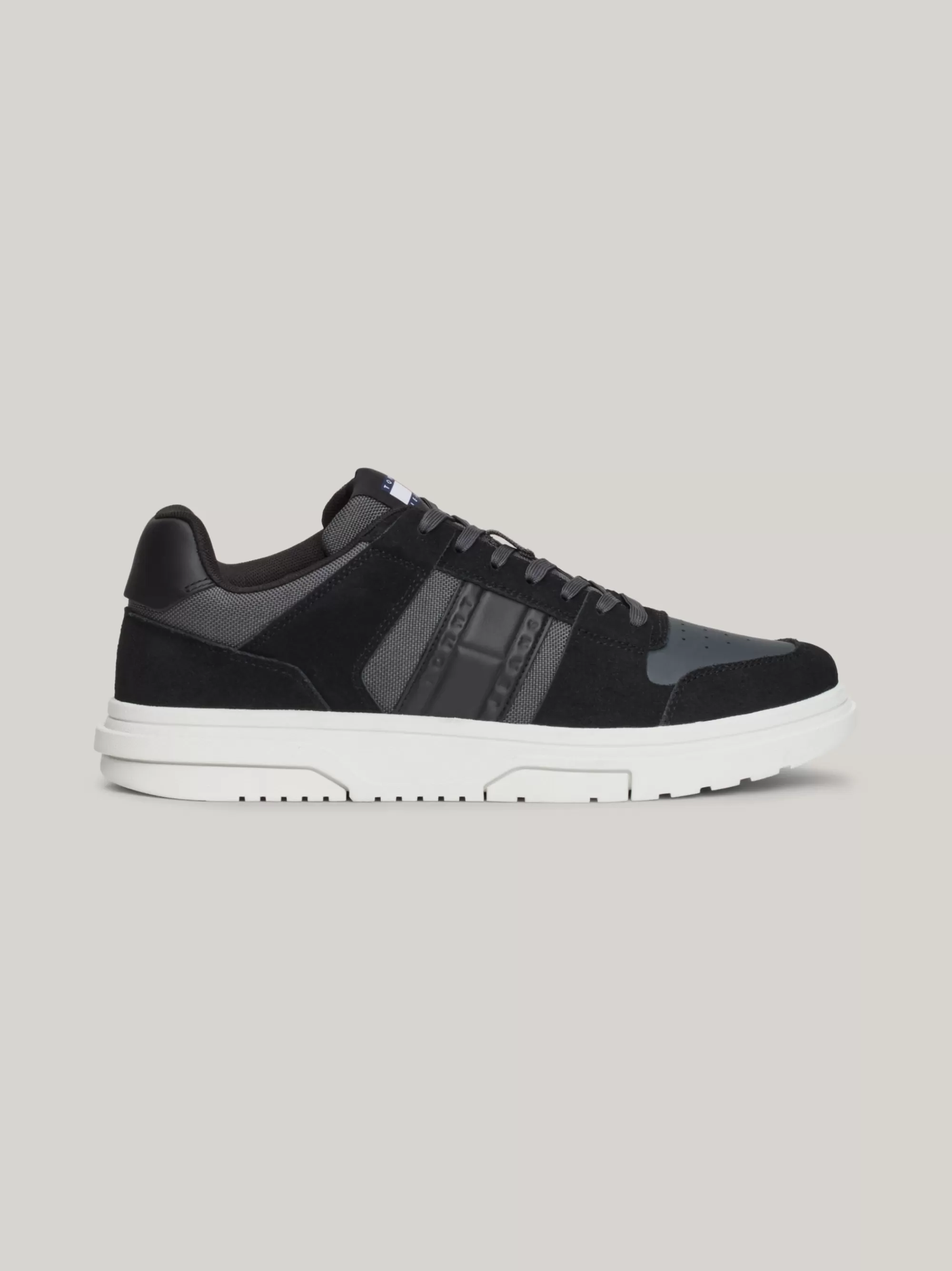Sneakers*Tommy Hilfiger The Brooklyn Suède Sneaker Met Gemengde Texturen BLACK