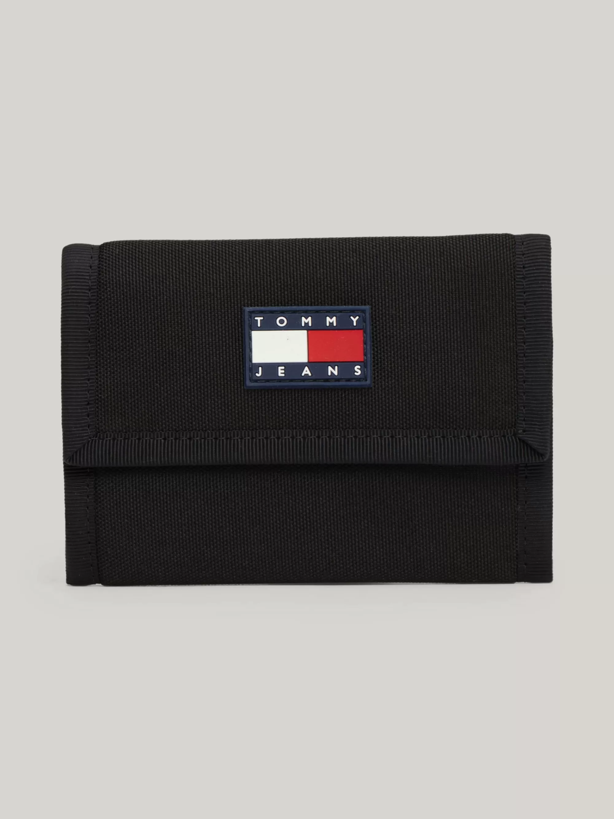 Portemonnees & Sleutelhangers*Tommy Hilfiger Trifold Portemonnee Met Badge BLACK