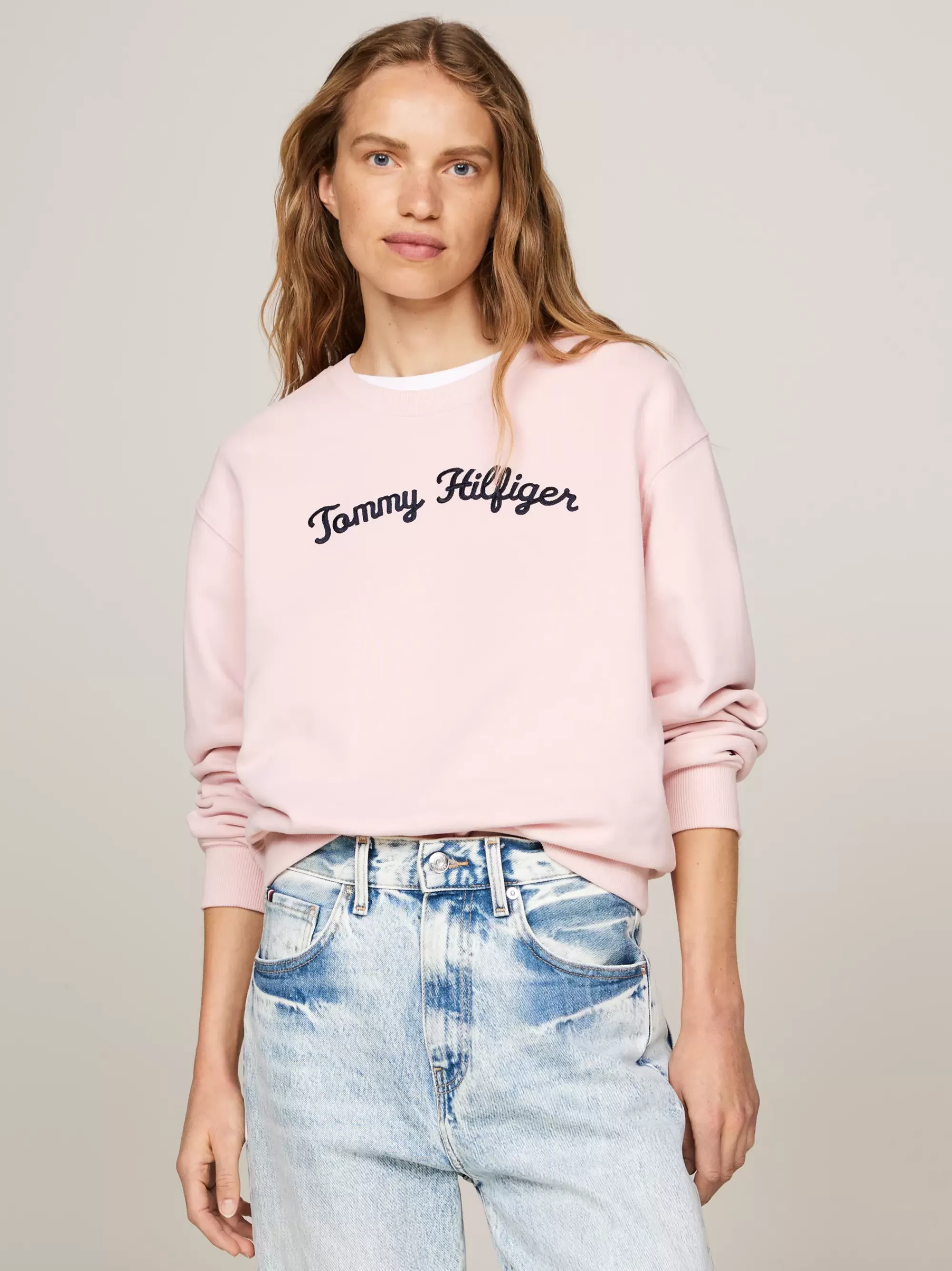Sweatshirts & Hoodies*Tommy Hilfiger Trui Met Ronde Hals En Geborduurd Scriptlogo DELICATE PINK