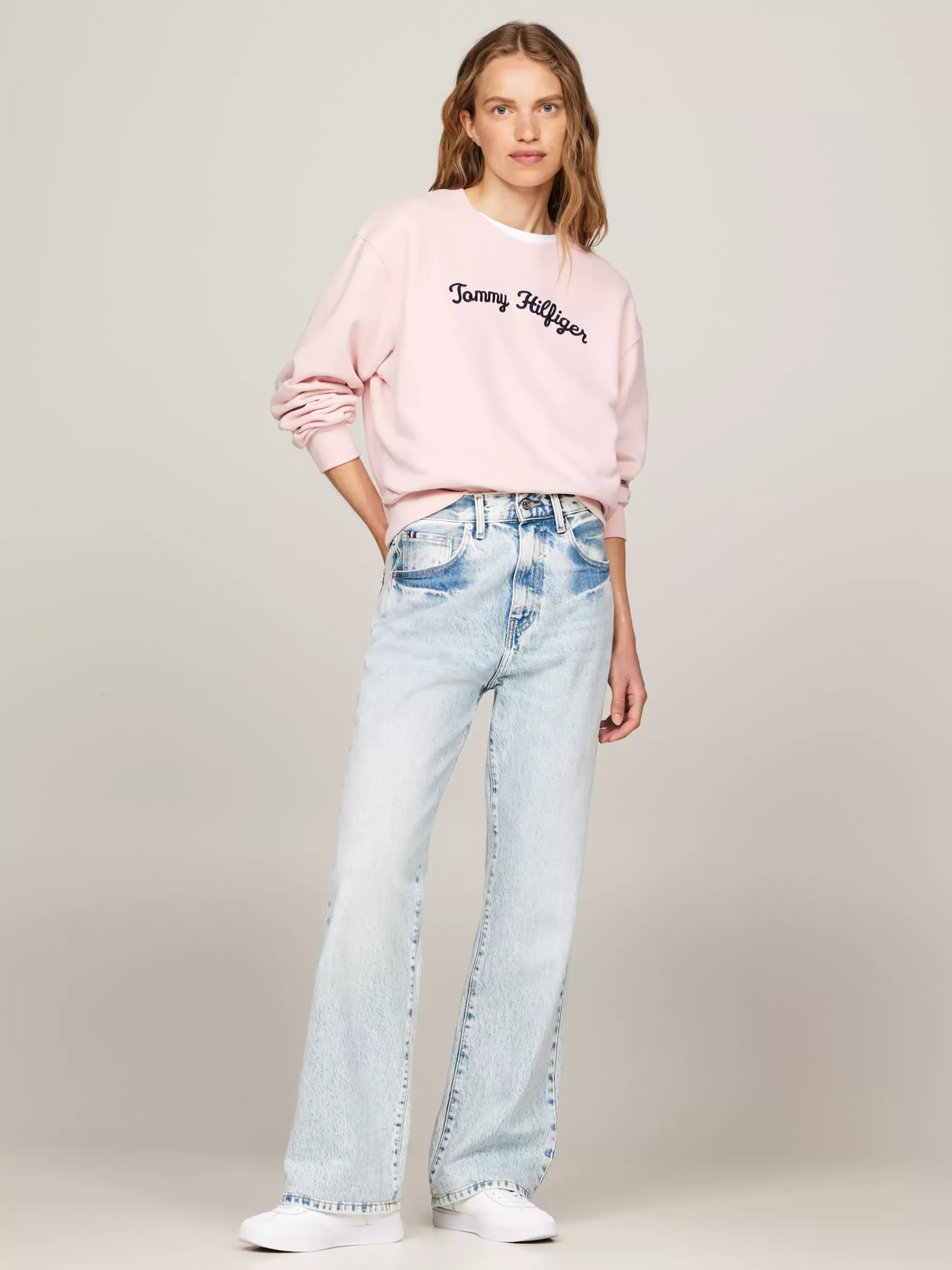 Sweatshirts & Hoodies*Tommy Hilfiger Trui Met Ronde Hals En Geborduurd Scriptlogo DELICATE PINK