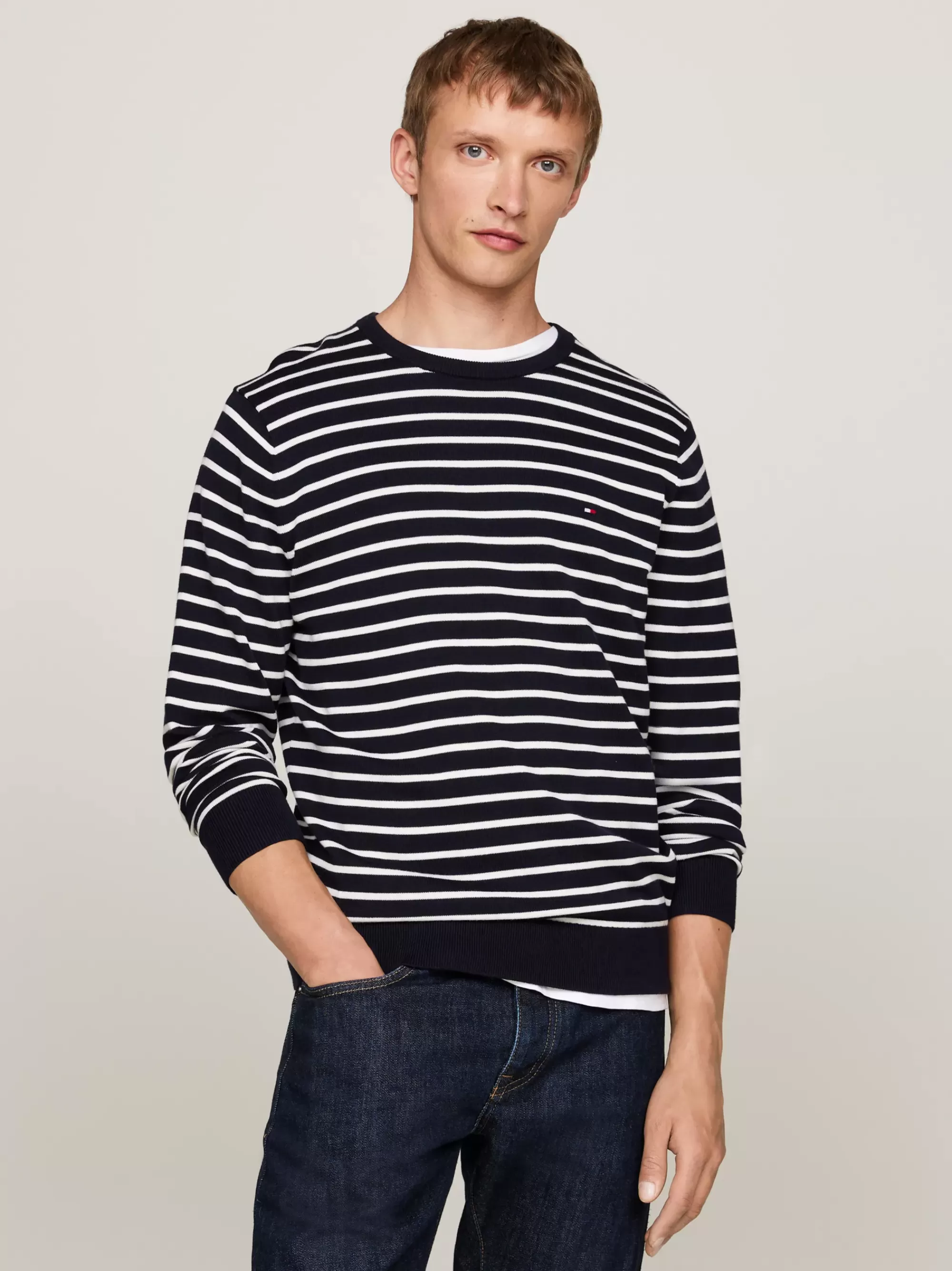 Truien Met Ronde Hals | Truien*Tommy Hilfiger Trui Met Ronde Hals En Geborduurde Vlag DESERT SKY/ IVORY