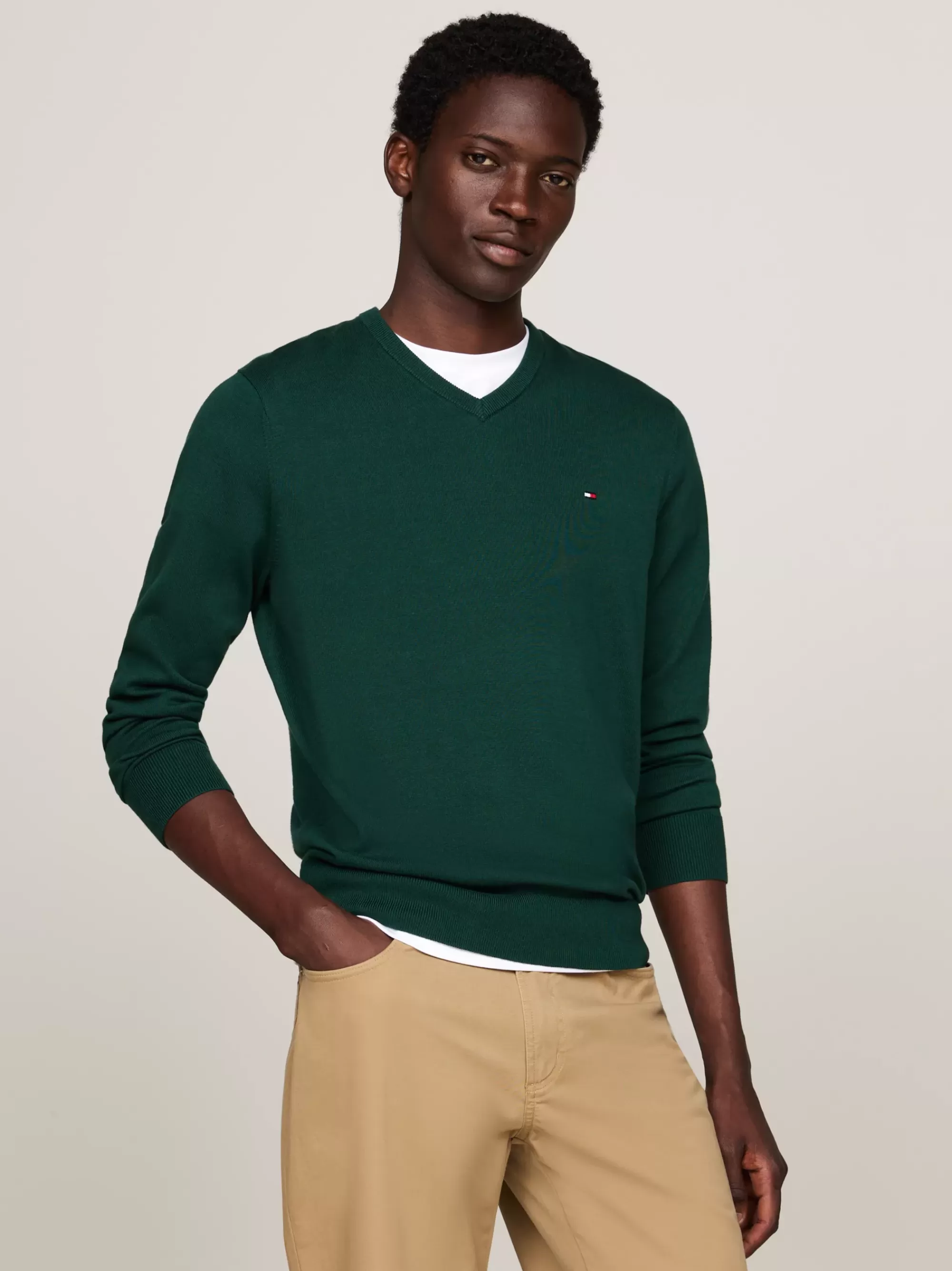 Truien Met Ronde Hals | Truien*Tommy Hilfiger Trui Met V-hals En Geborduurde Vlag ORNAMENTAL GREEN