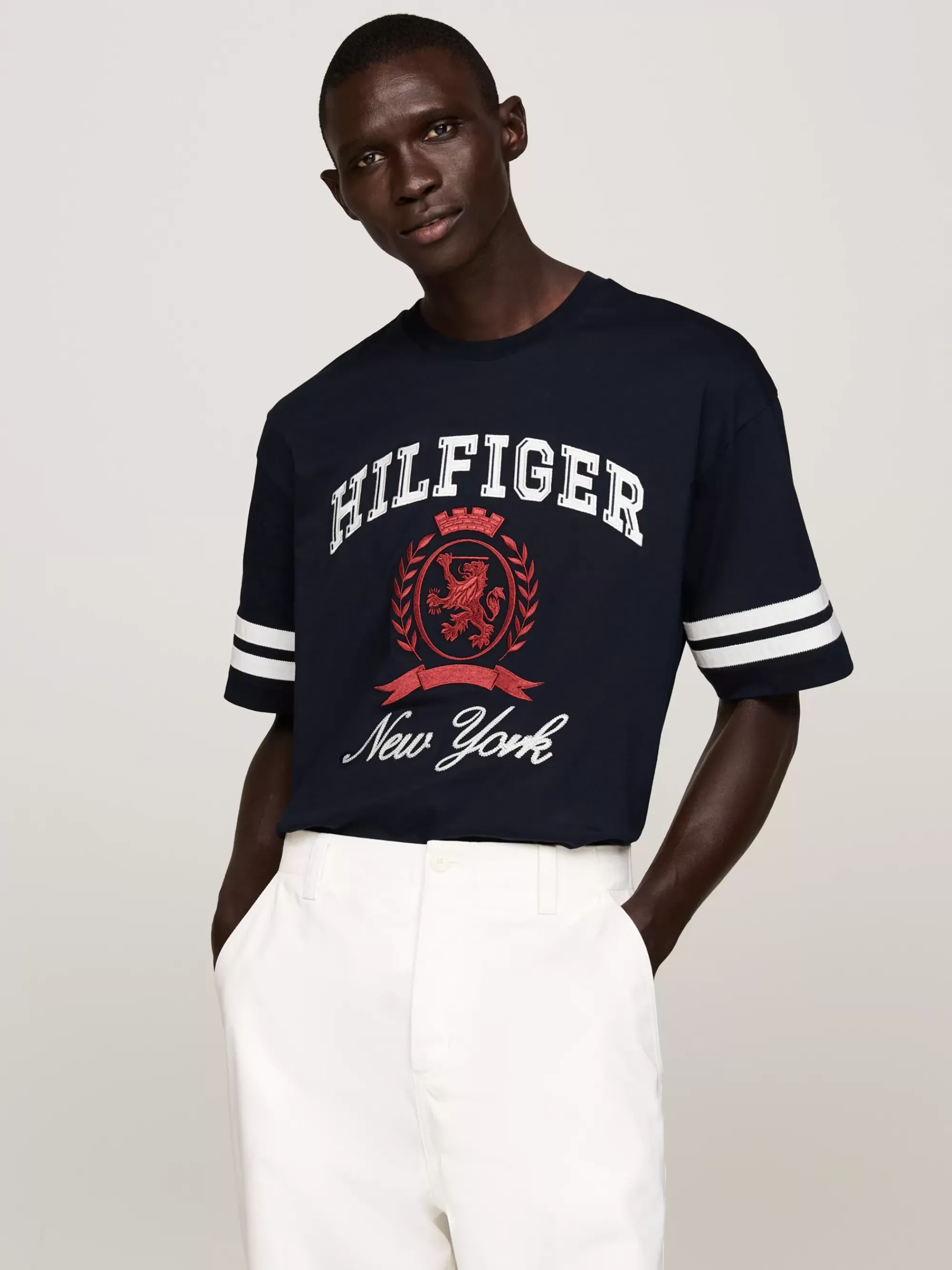 T-Shirts*Tommy Hilfiger T-shirt Met Embleem En Oversized Logo DESERT SKY