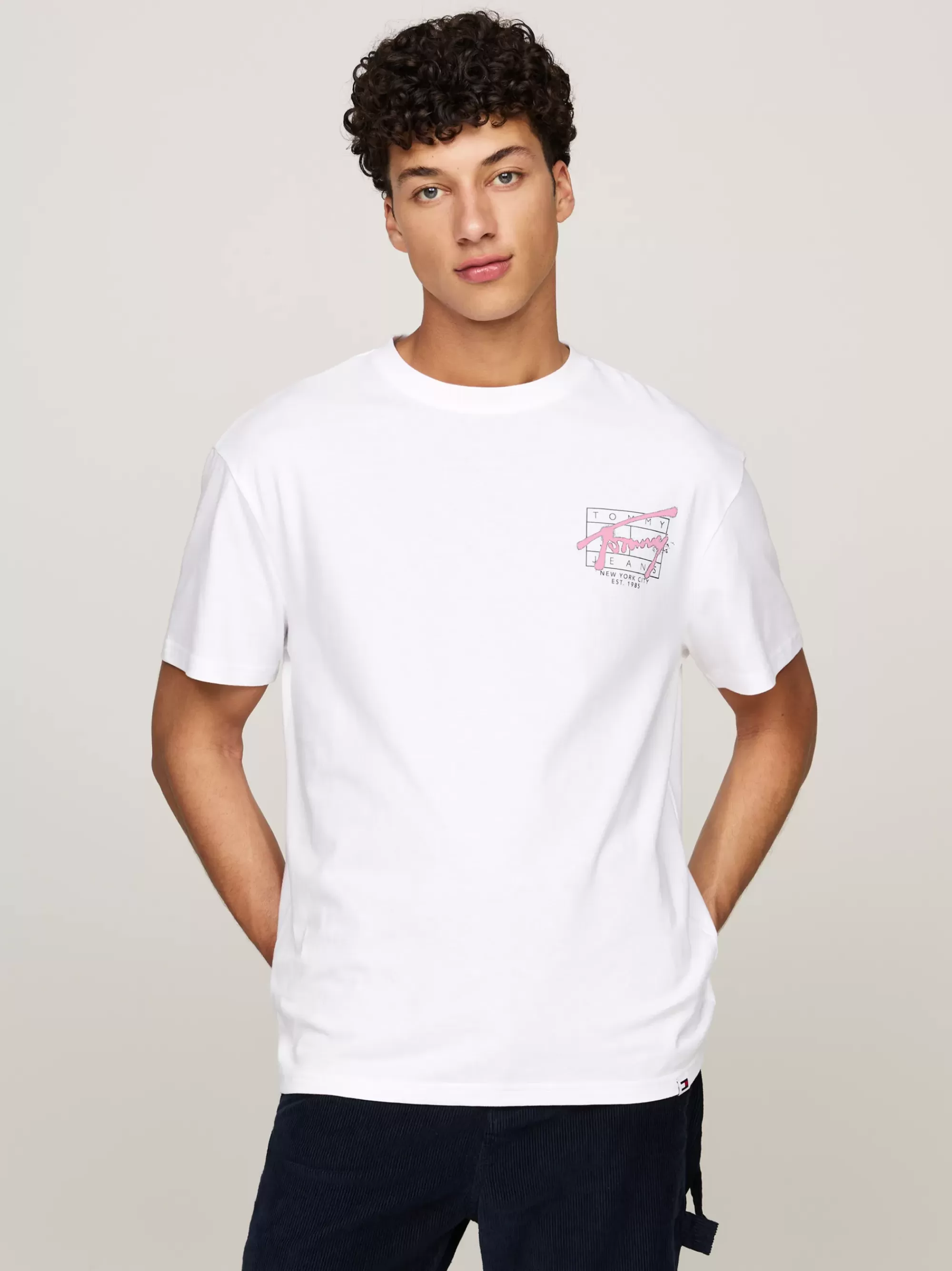 T-Shirts*Tommy Hilfiger T-shirt Met Graffiti-logo Op De Rug WHITE