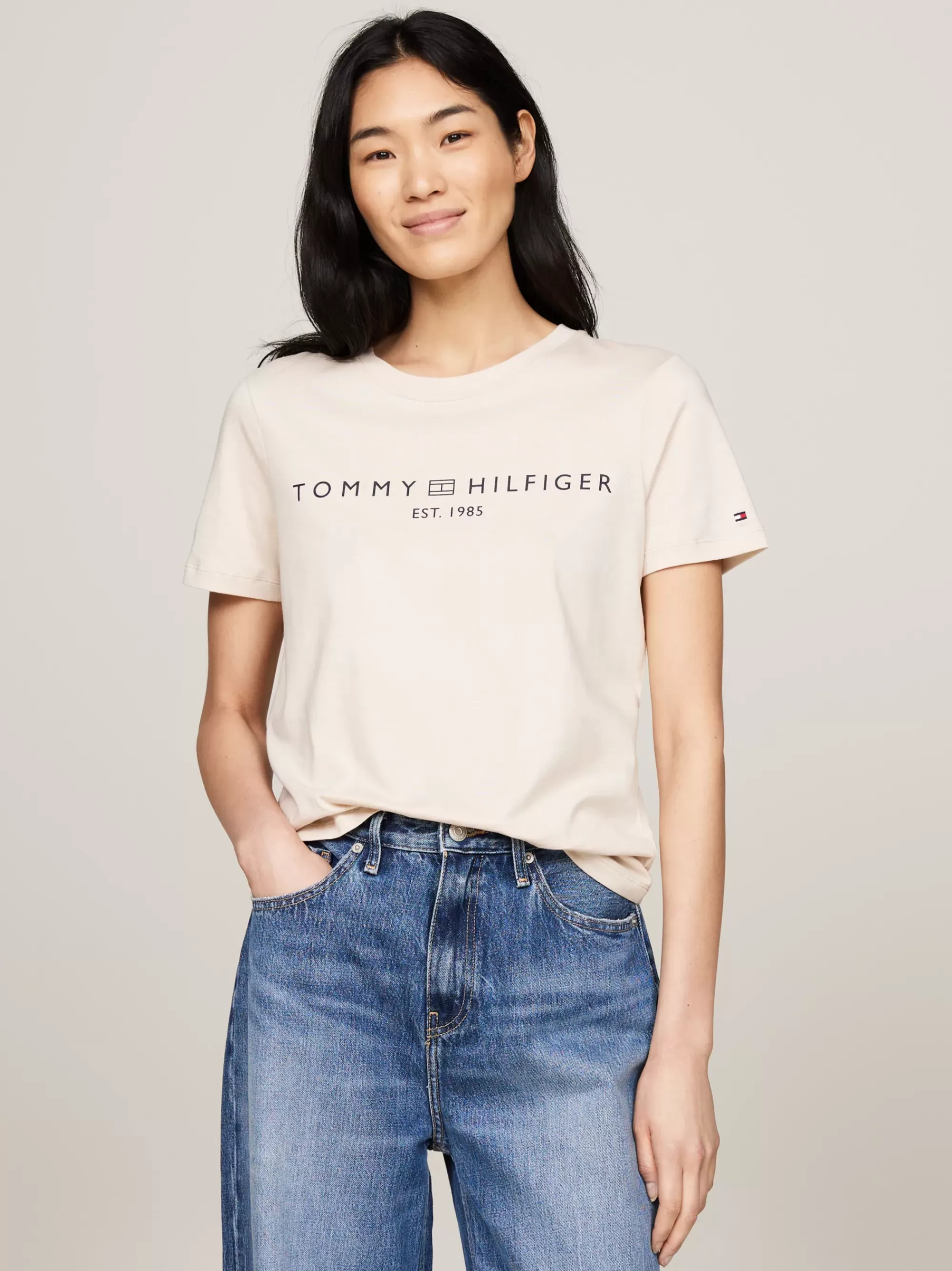 T-Shirts*Tommy Hilfiger T-shirt Met Ronde Hals En Logo CLASSIC BEIGE
