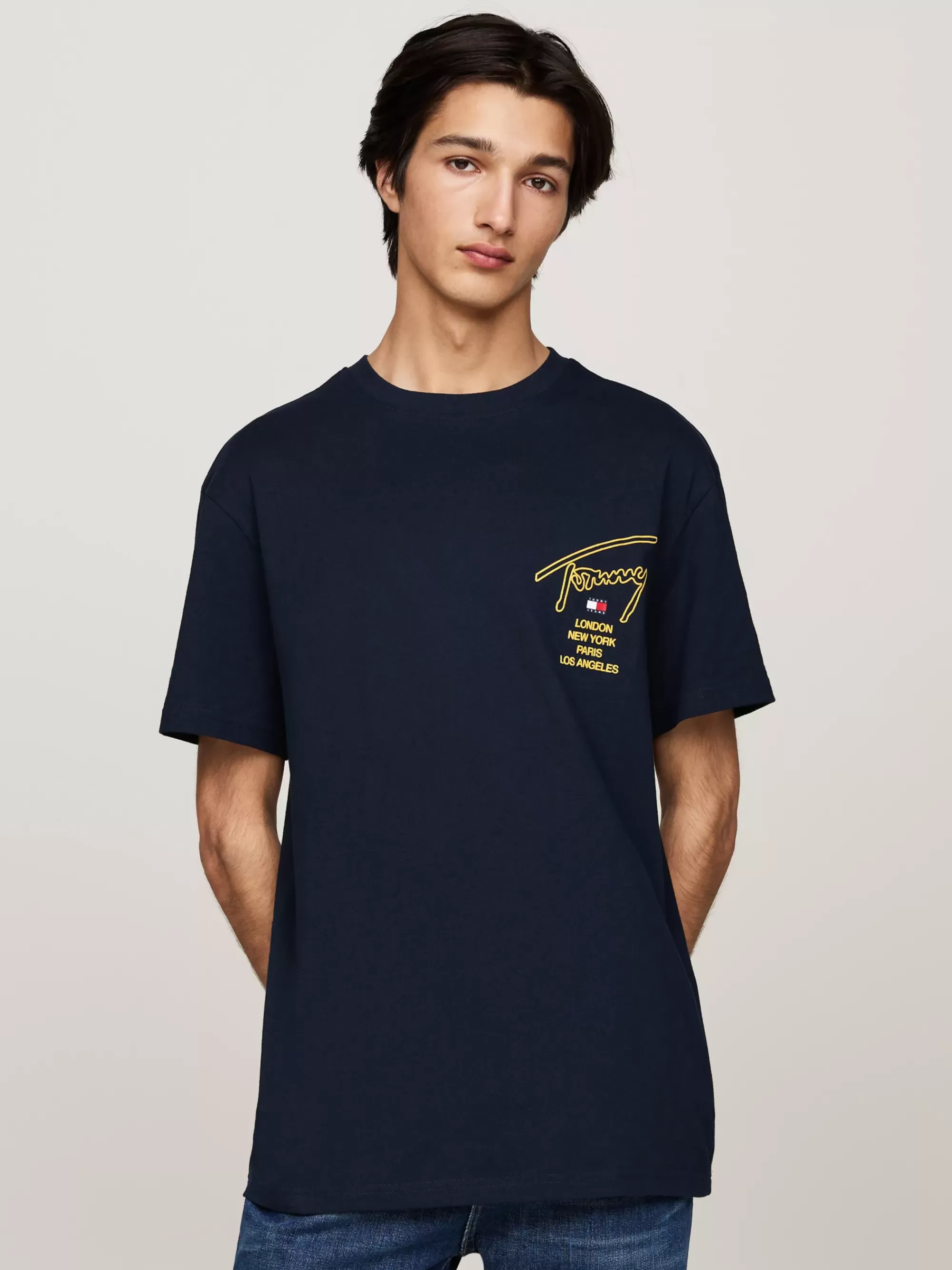 T-Shirts*Tommy Hilfiger T-shirt Met Signature-logo Op De Rug DARK NIGHT NAVY