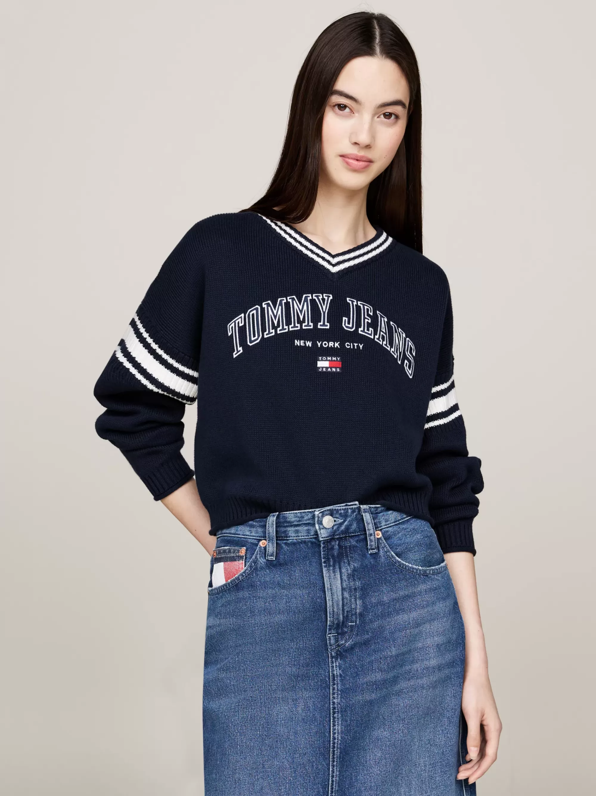 Truien | Truien & Vesten*Tommy Hilfiger Varsity Cropped Trui Met V-hals DARK NIGHT NAVY