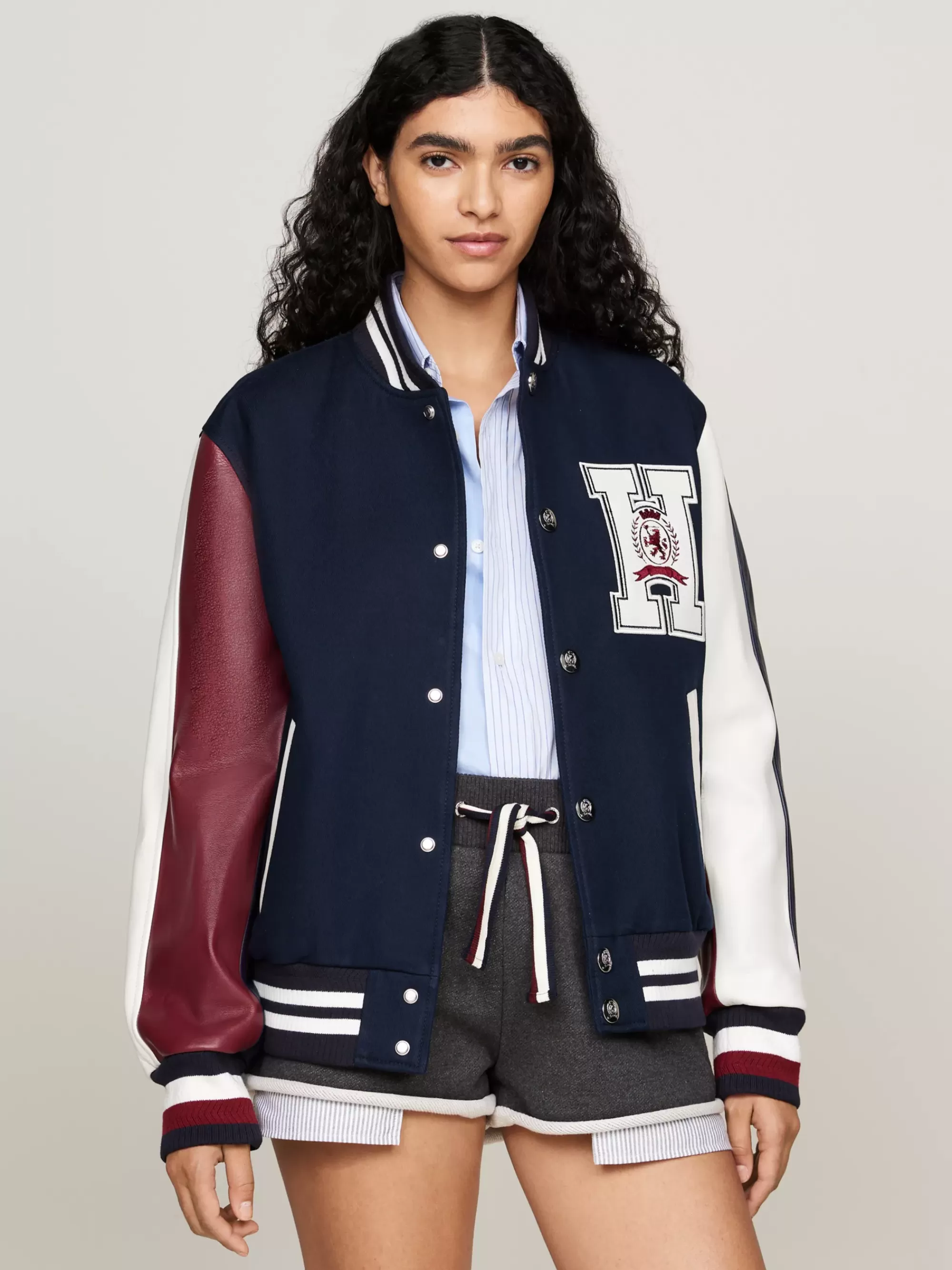 Jassen & Jacks | Bomberjacks*Tommy Hilfiger Varsity Jack Met Embleem En Ruglogo DESERT SKY