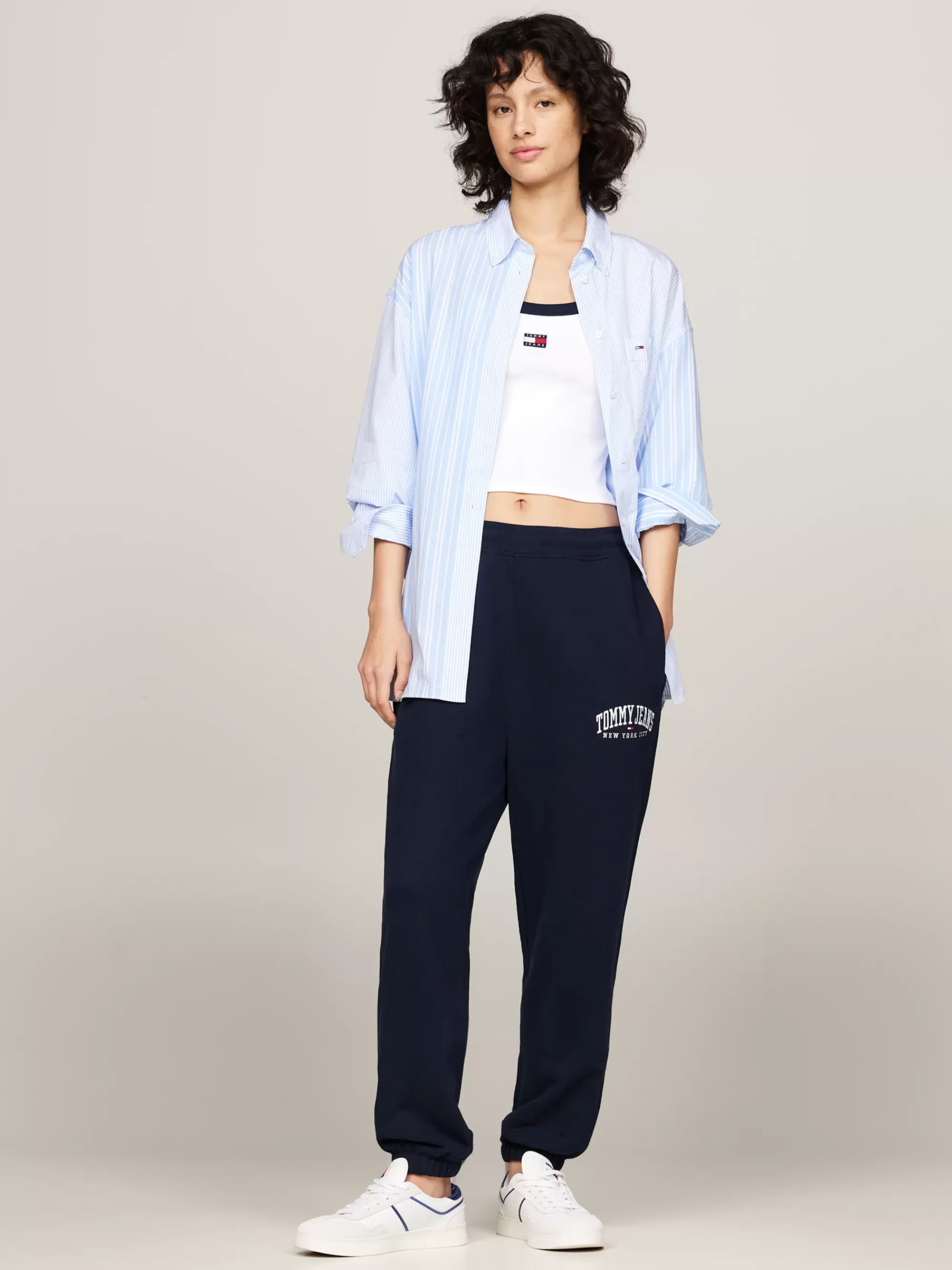 Broeken*Tommy Hilfiger Varsity Relaxed Jogger Met Geborduurd Logo DARK NIGHT NAVY