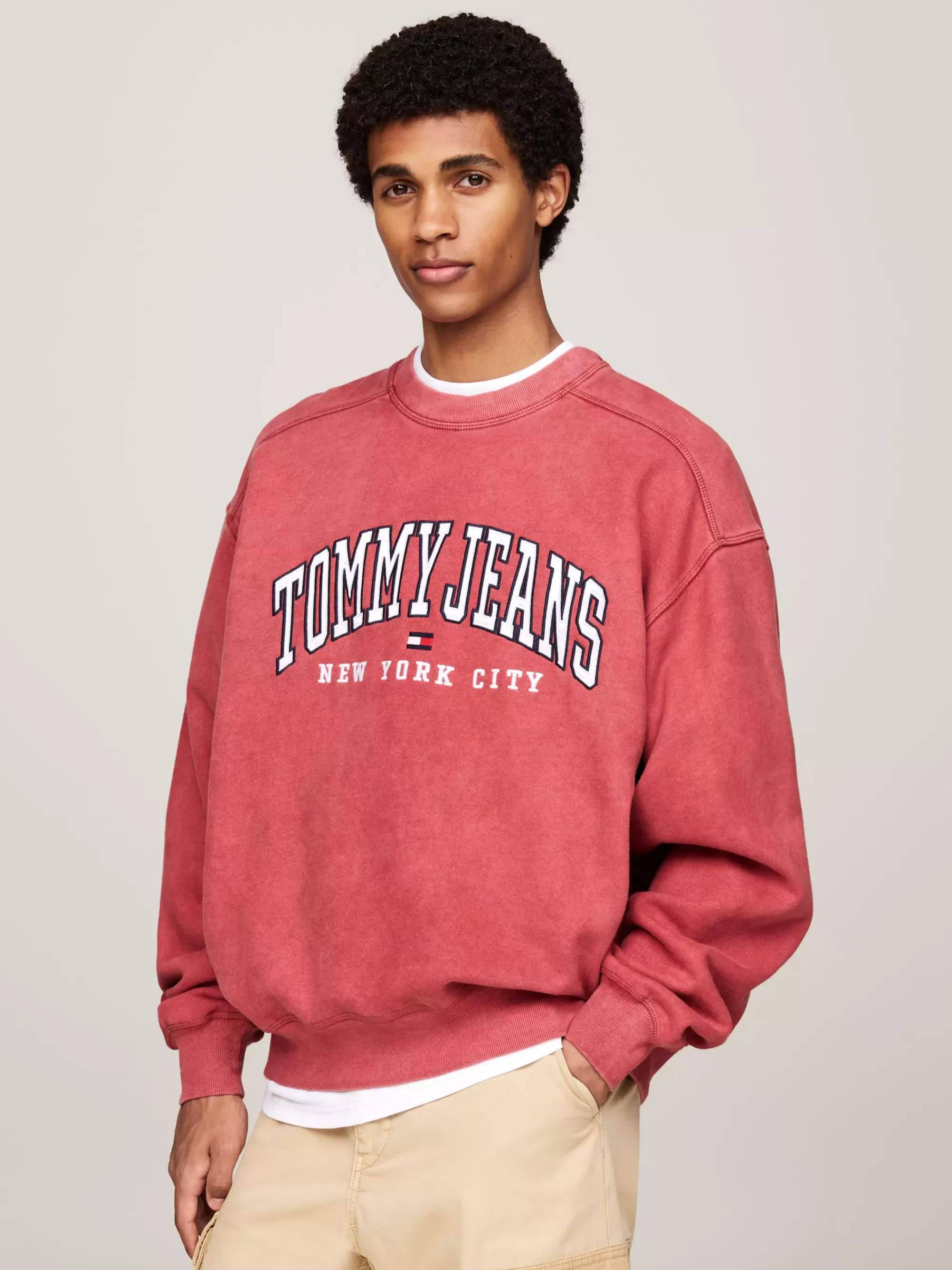 Sweatshirts & Hoodies*Tommy Hilfiger Varsity Relaxed Trui Met Gewassen Finish REGATTA RED