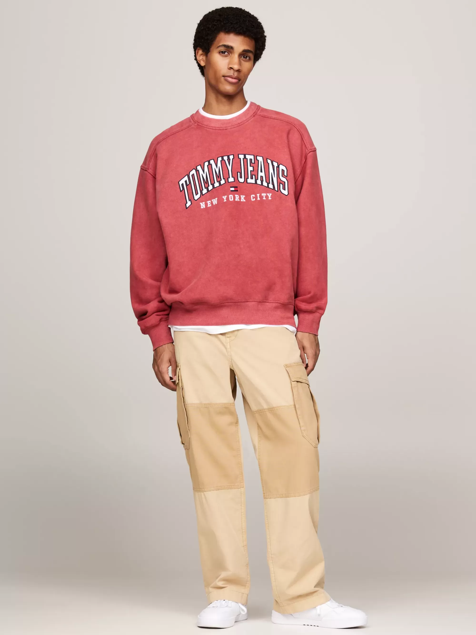 Sweatshirts & Hoodies*Tommy Hilfiger Varsity Relaxed Trui Met Gewassen Finish REGATTA RED