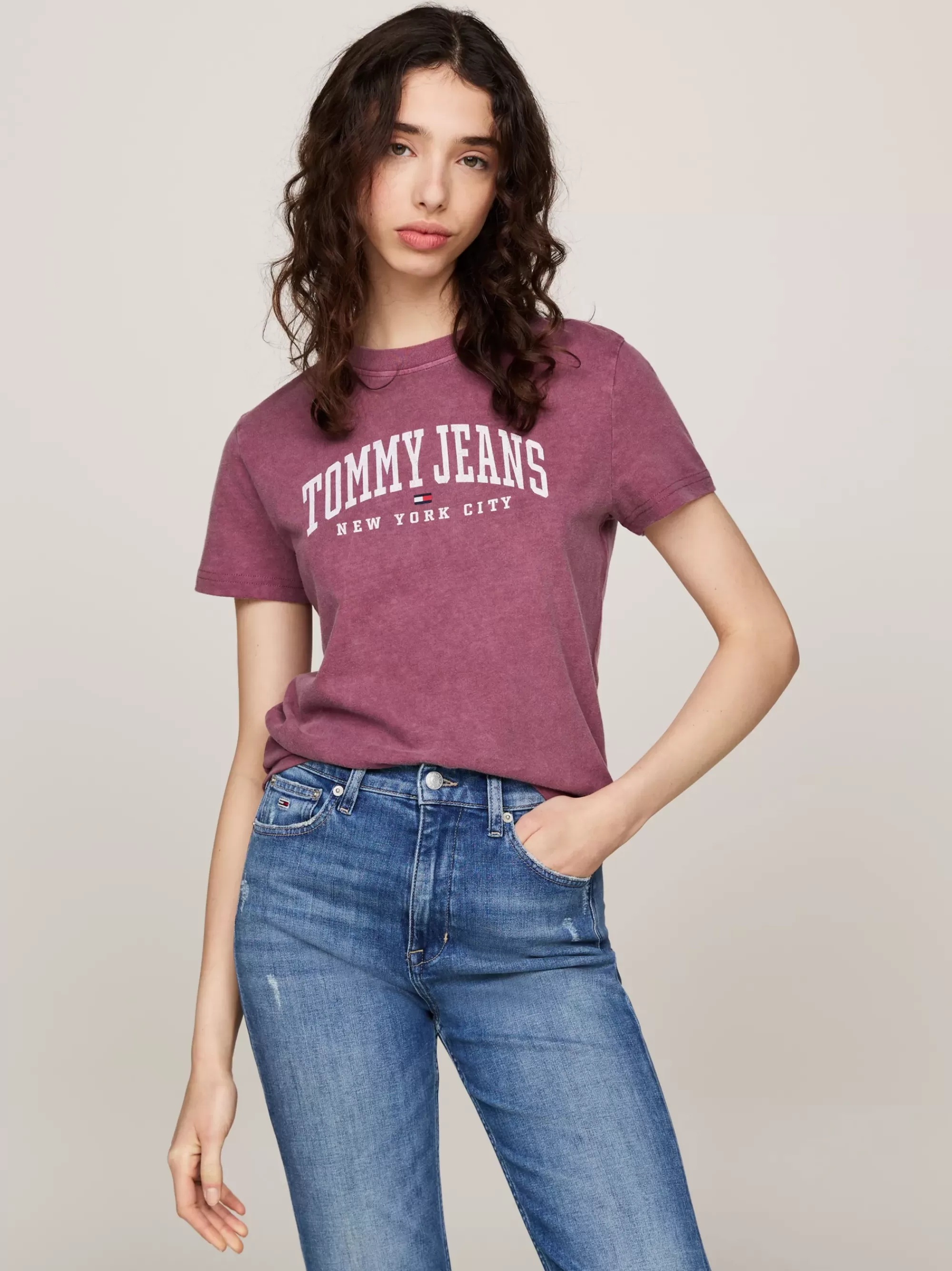 T-Shirts*Tommy Hilfiger Varsity T-shirt Met Logo En Ronde Hals DEEP ROUGE