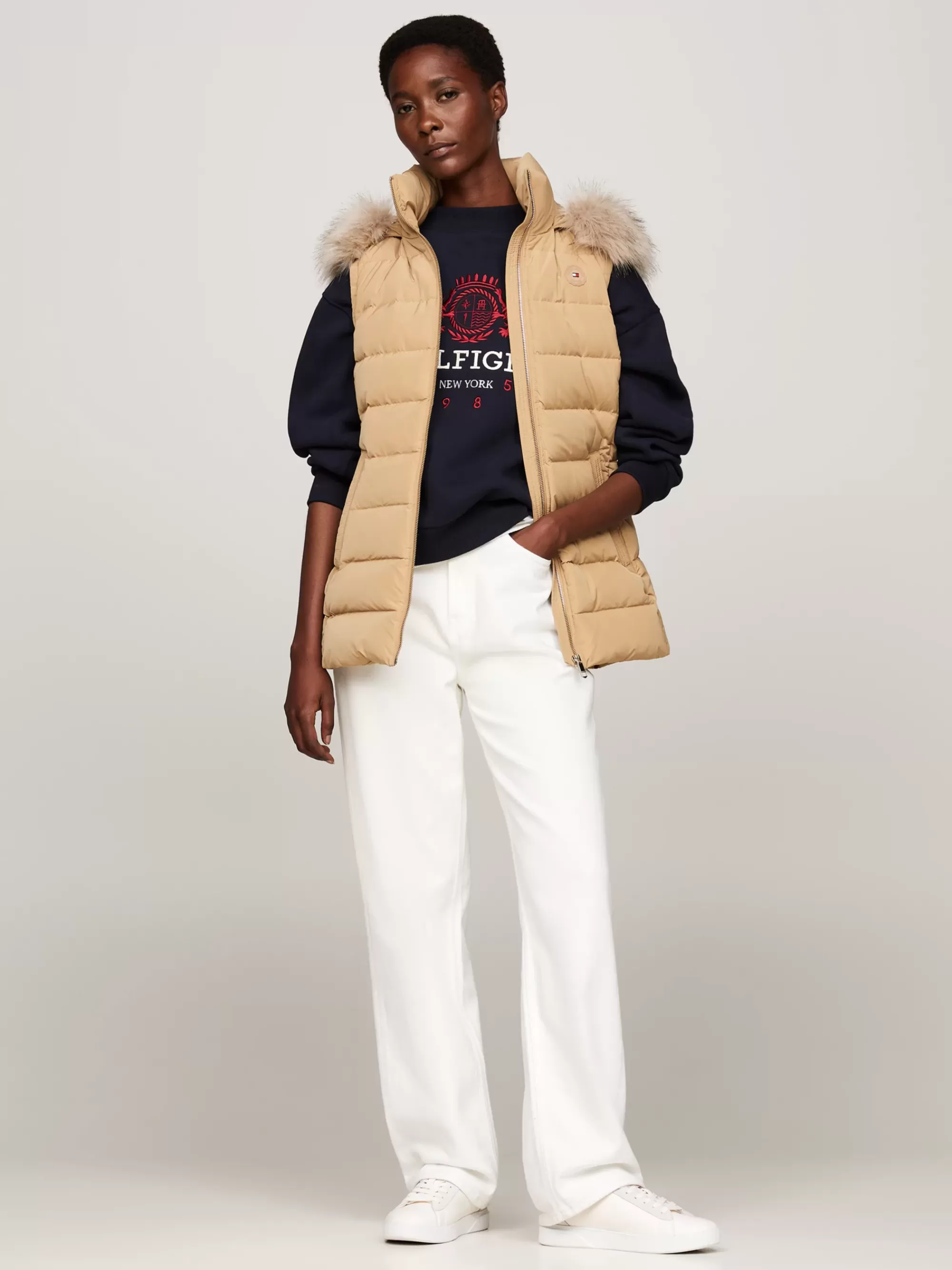 Jassen & Jacks*Tommy Hilfiger Waterafstotende Donsbodywarmer Met Capuchon CLASSIC KHAKI